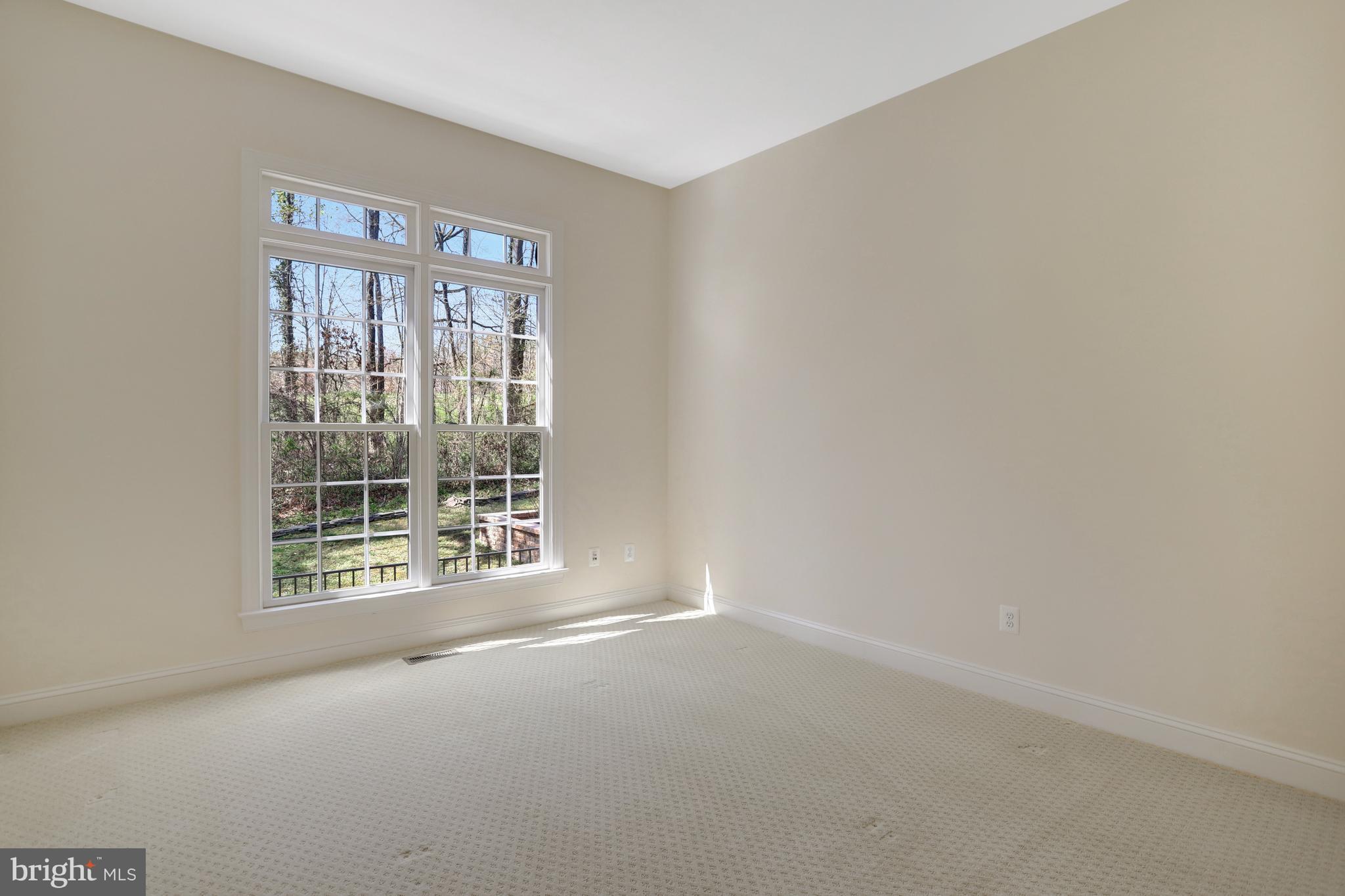 MONACAN ESTATES - Residential