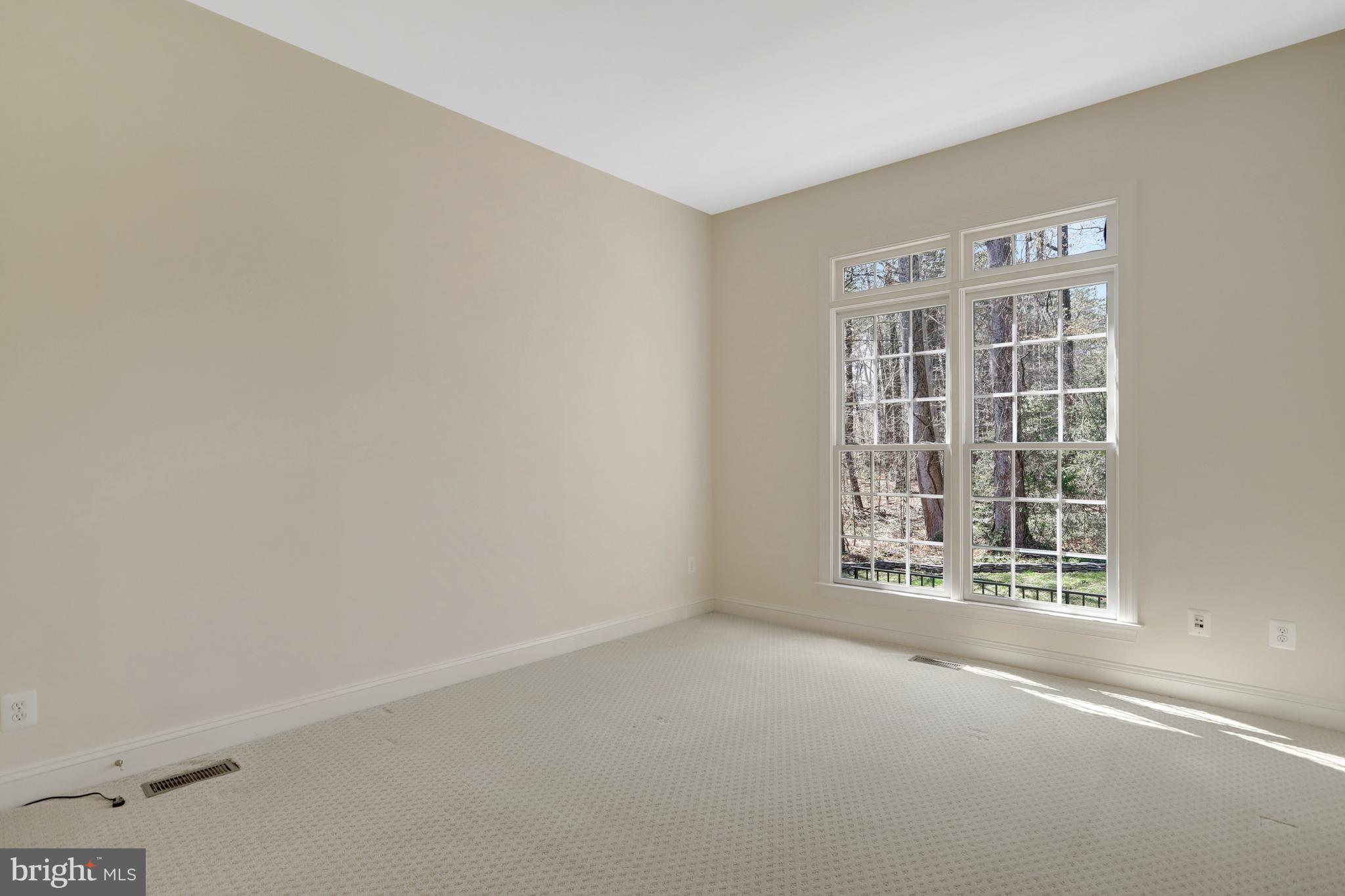 MONACAN ESTATES - Residential