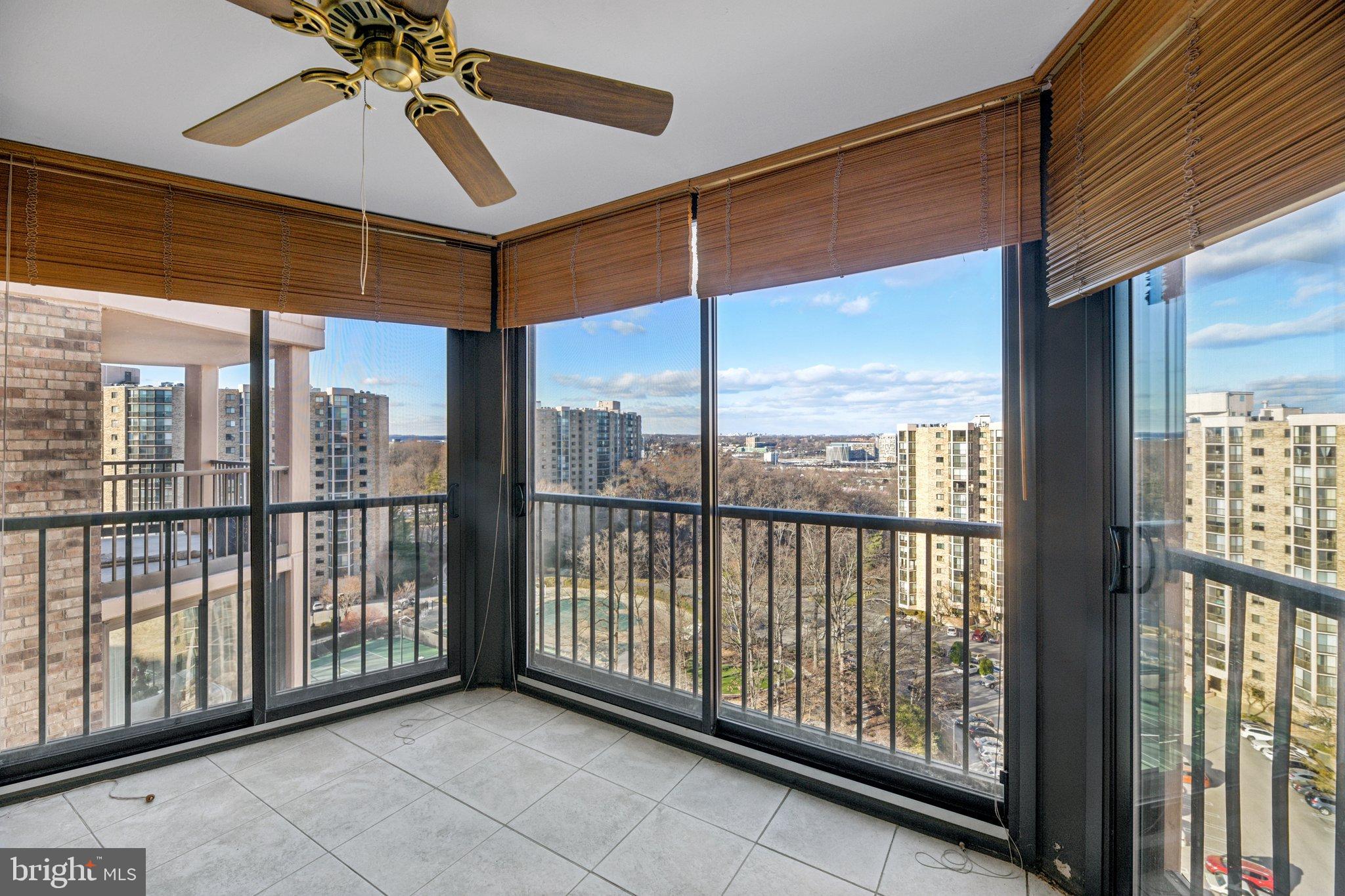 HUNTINGTON RESERVE - Residential