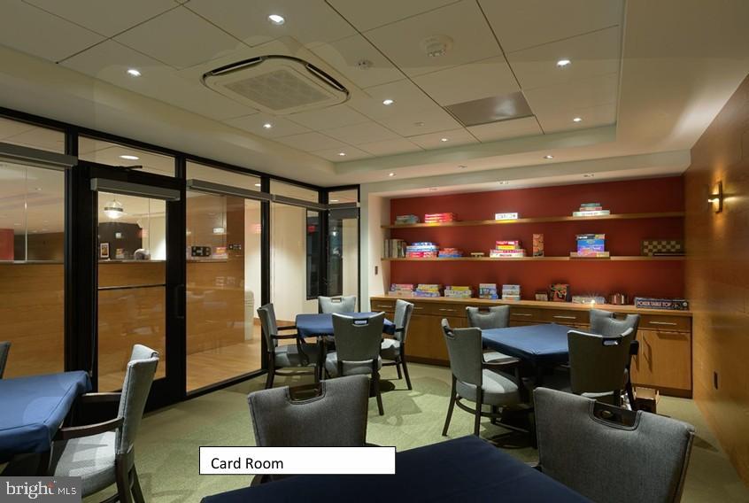 HUNTINGTON RESERVE - Residential