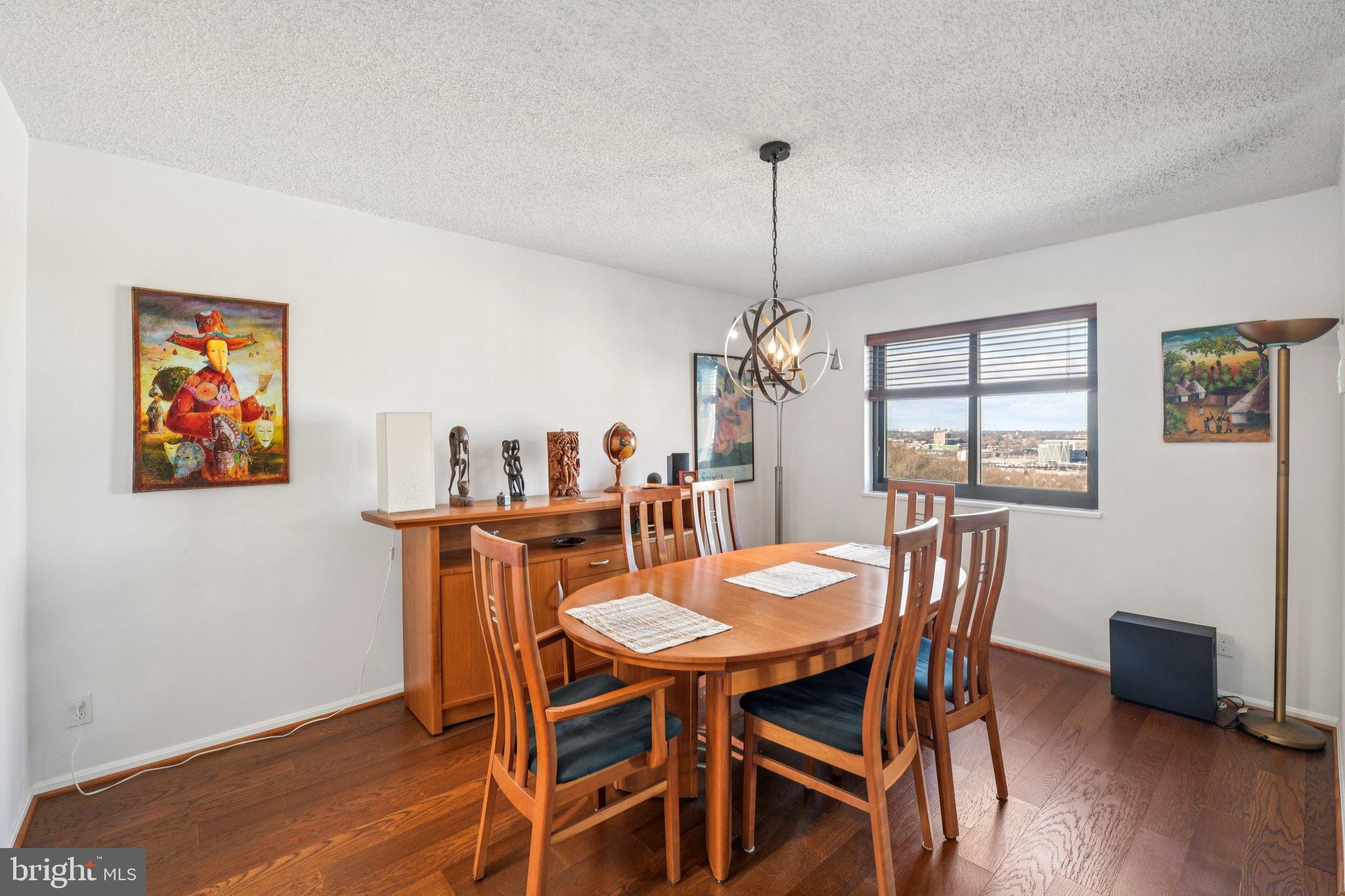 HUNTINGTON RESERVE - Residential