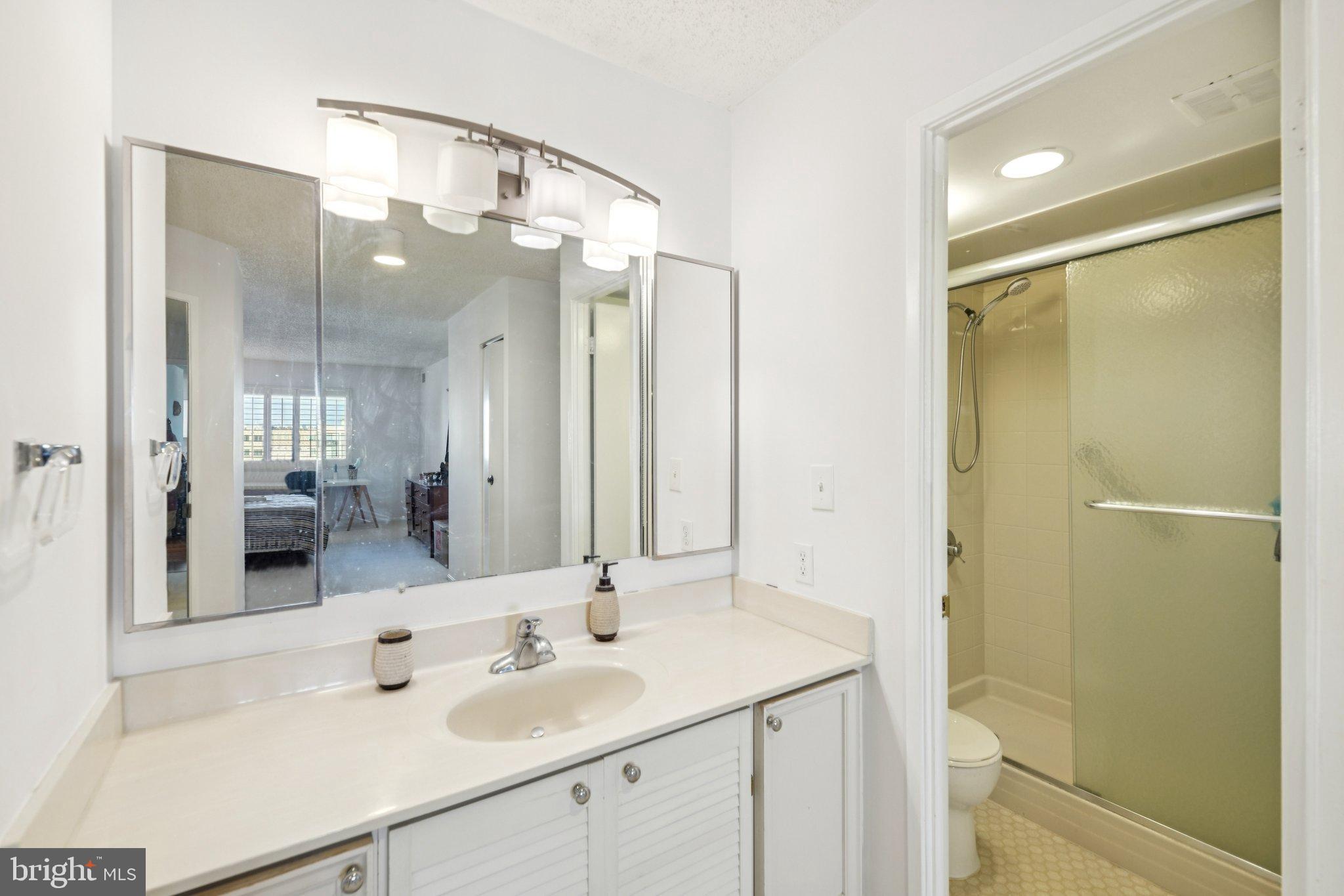 HUNTINGTON RESERVE - Residential