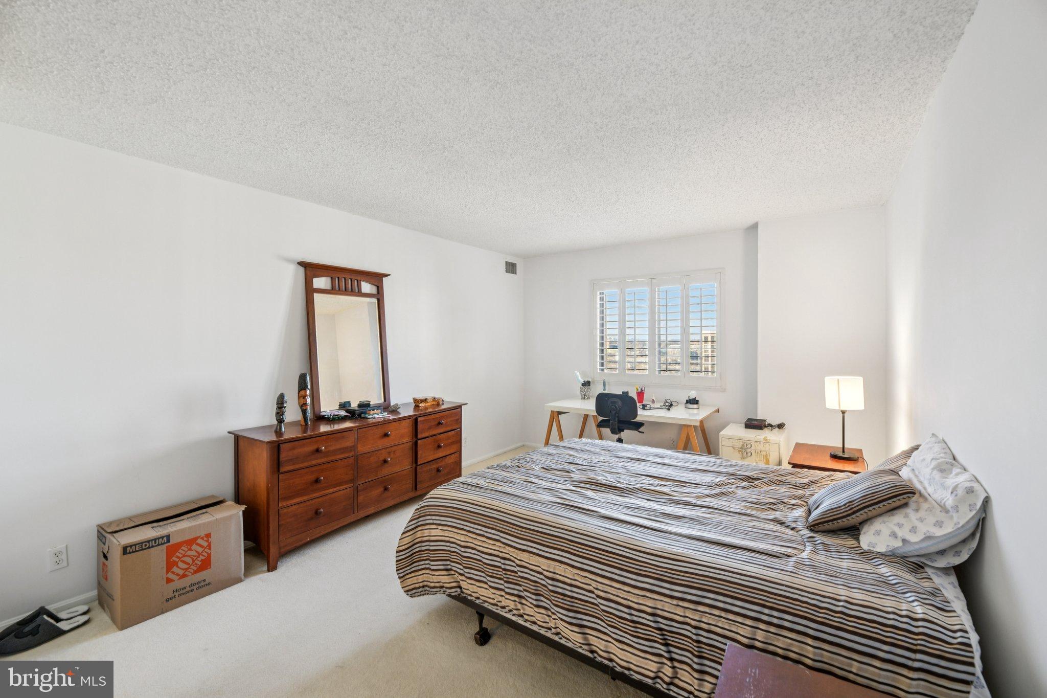 HUNTINGTON RESERVE - Residential