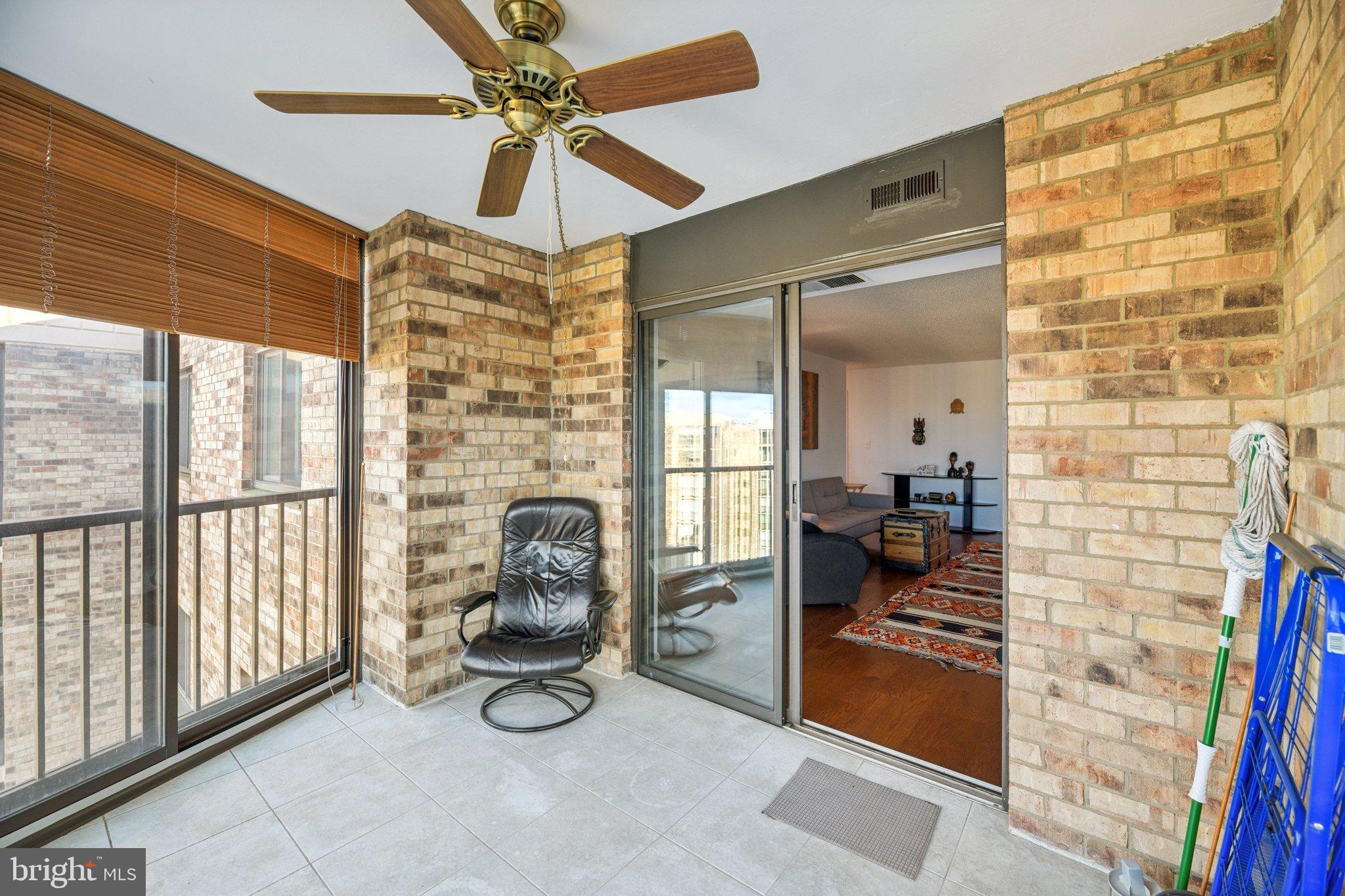 HUNTINGTON RESERVE - Residential