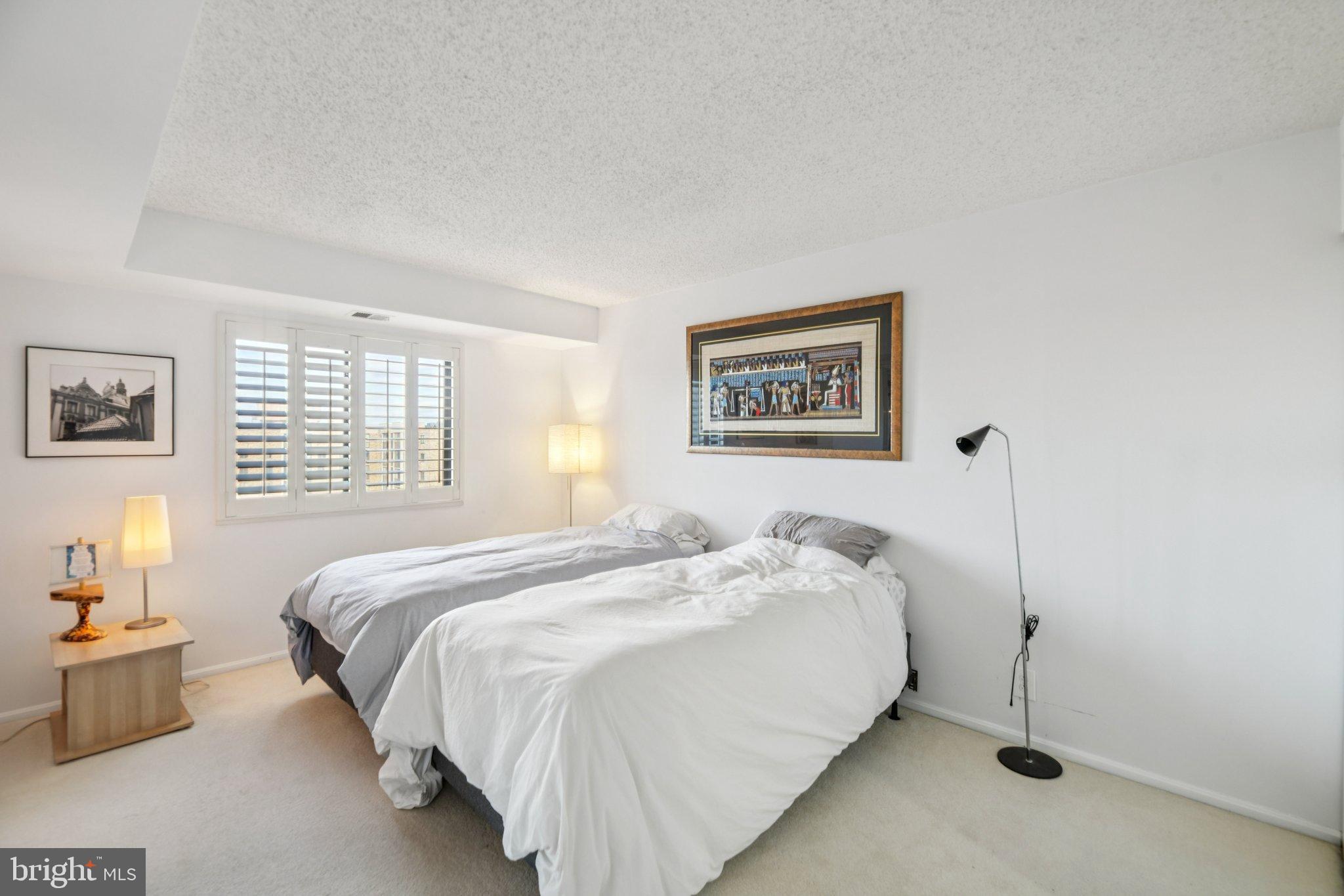 HUNTINGTON RESERVE - Residential