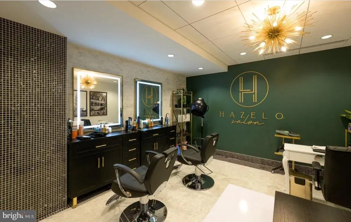 HUNTINGTON RESERVE - Residential