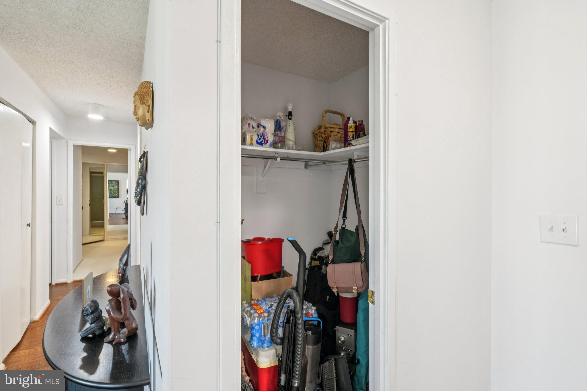 HUNTINGTON RESERVE - Residential