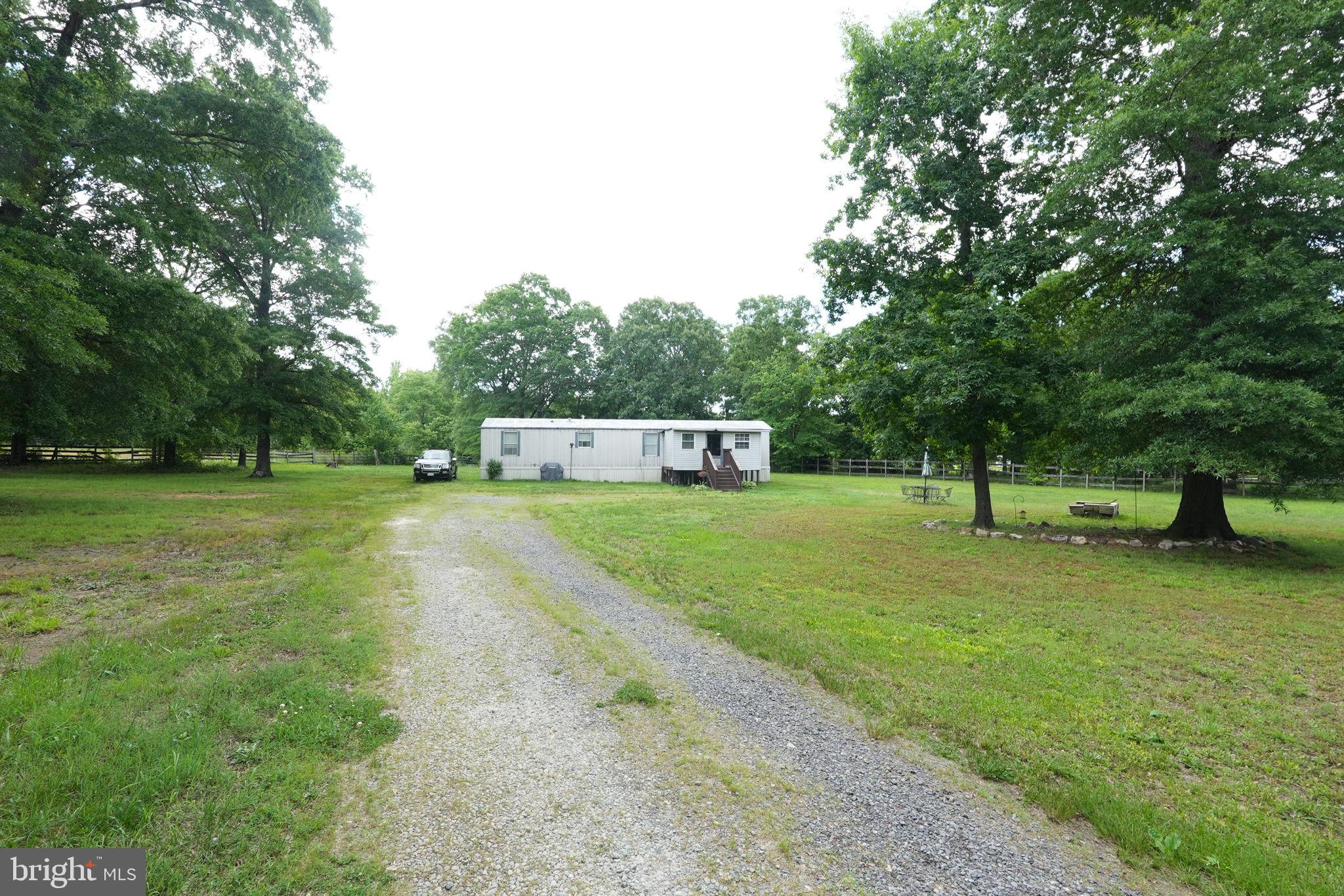 CROCKETT LANDING - Farm