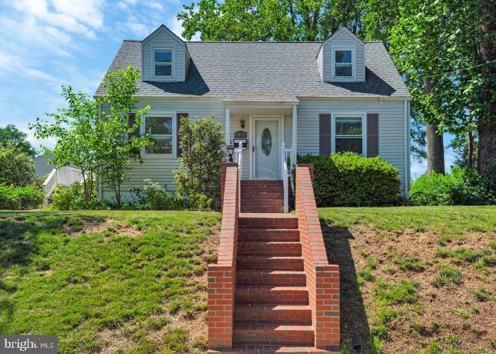 4038 POPLAR STREET