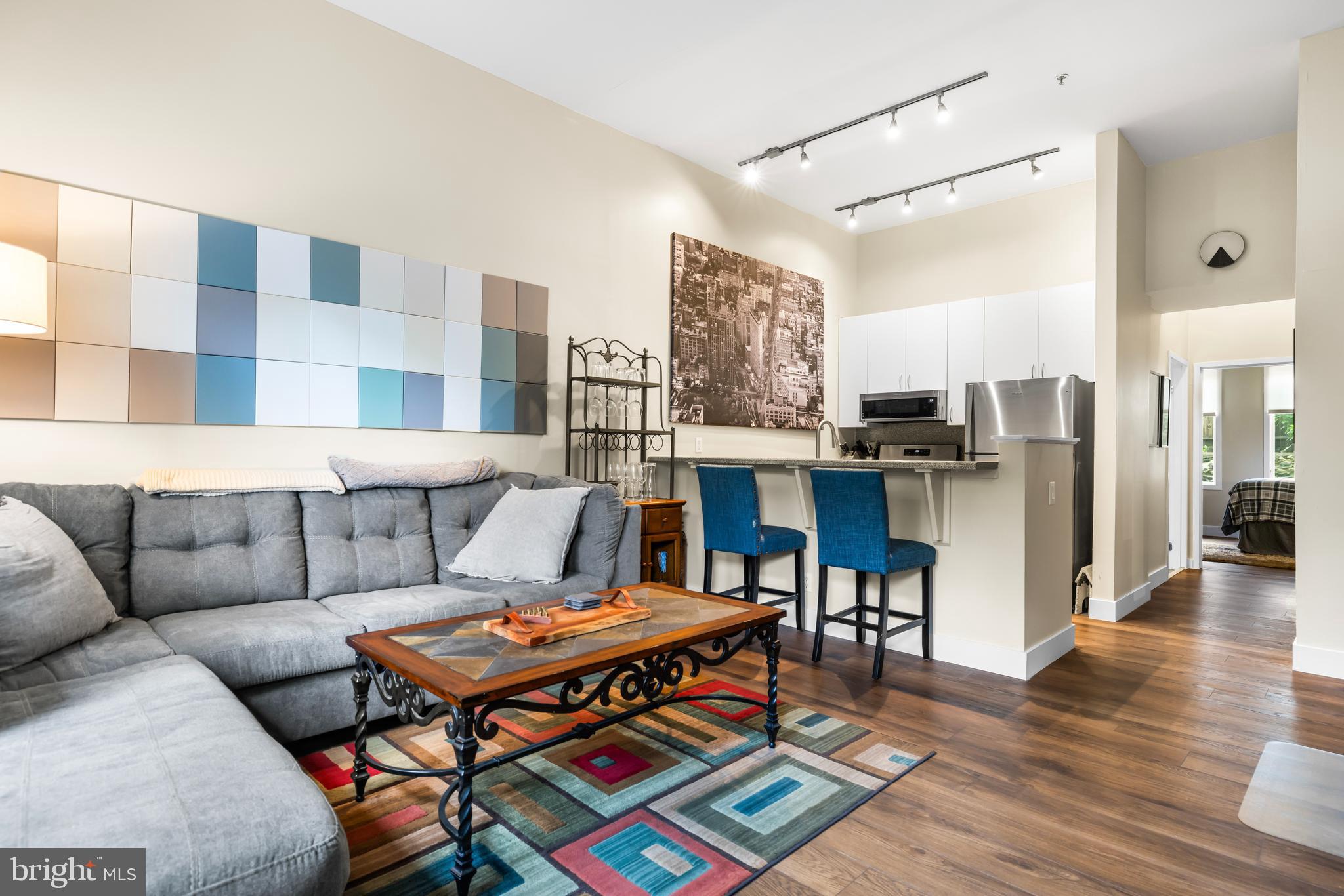 182 GAY STREET 00 802