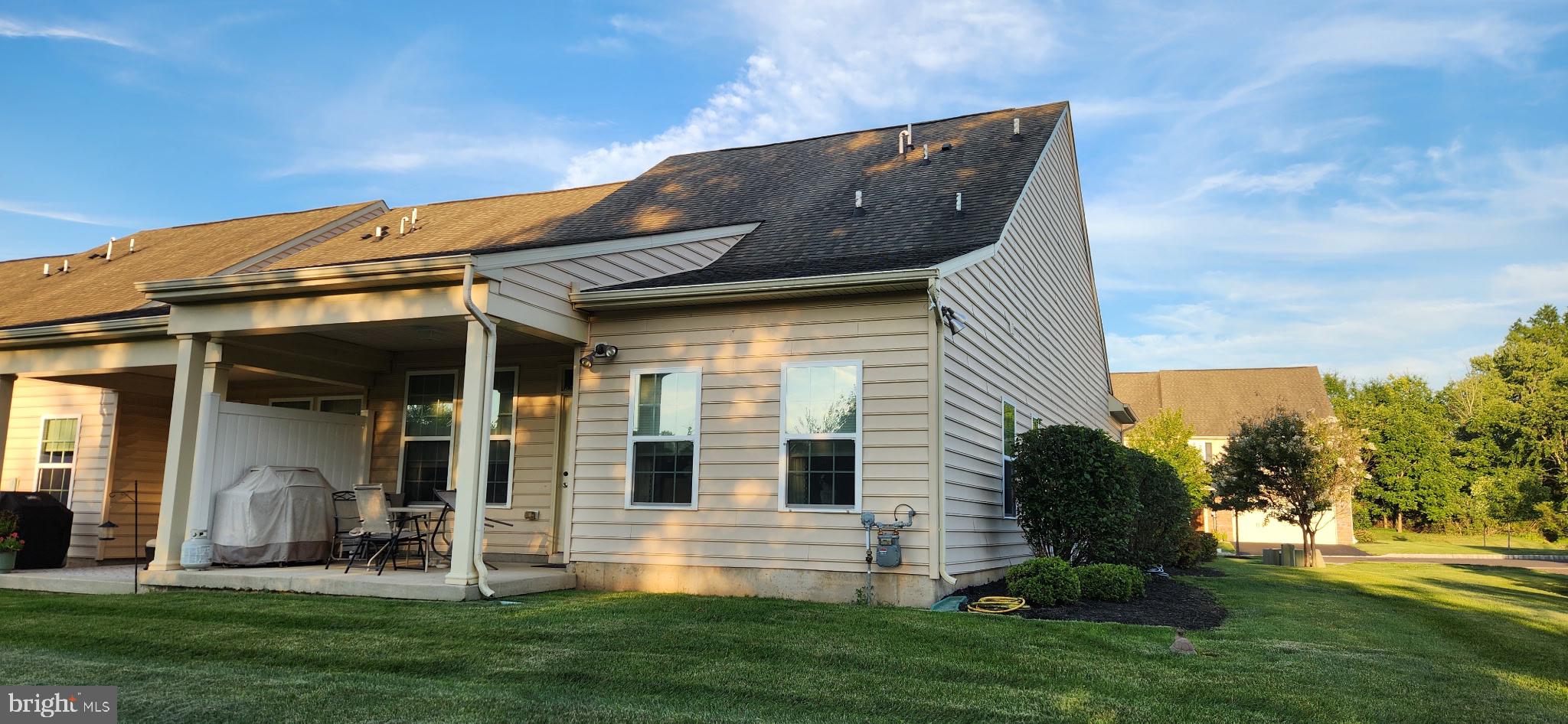 1239 HERON COURT