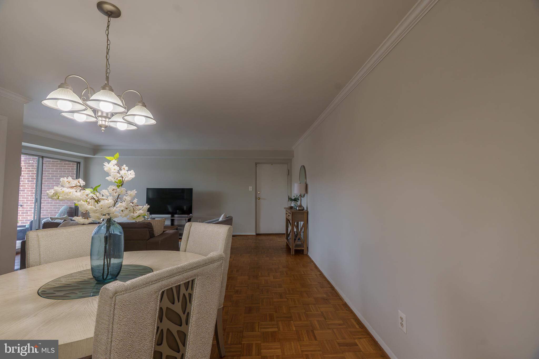 HOMELAND SOUTHWAY - Residential