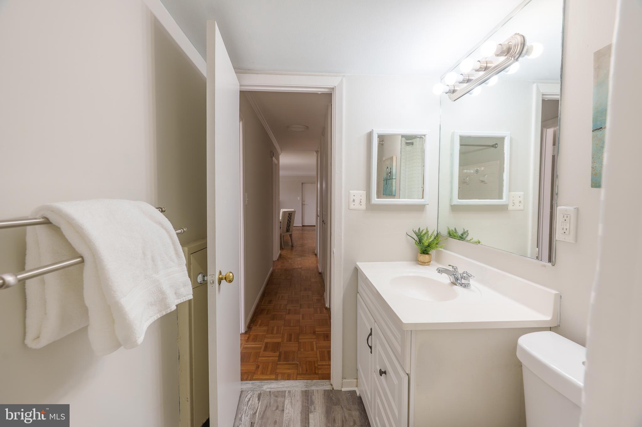 HOMELAND SOUTHWAY - Residential