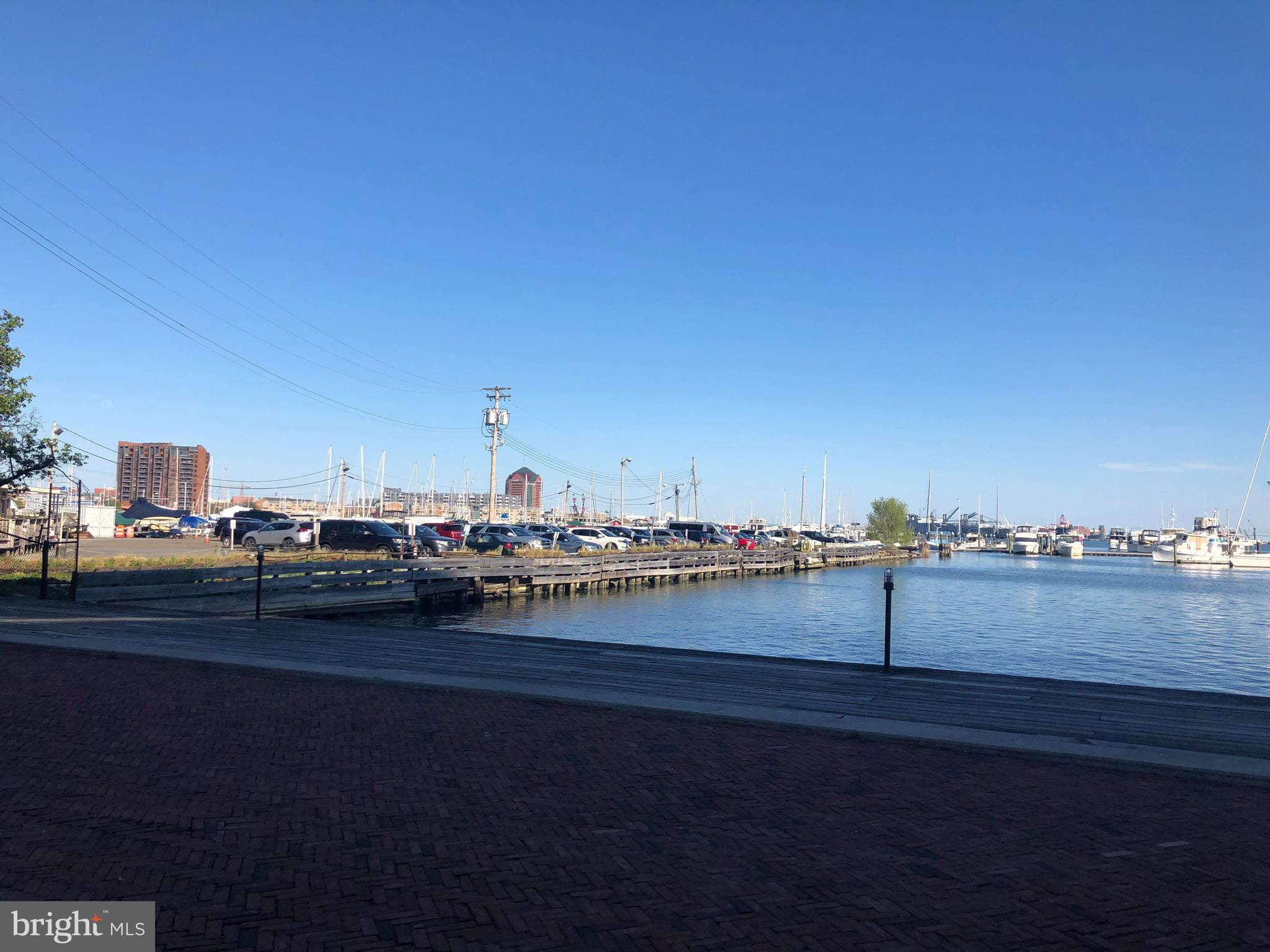 HENDERSON'S WHARF - Residential Lease