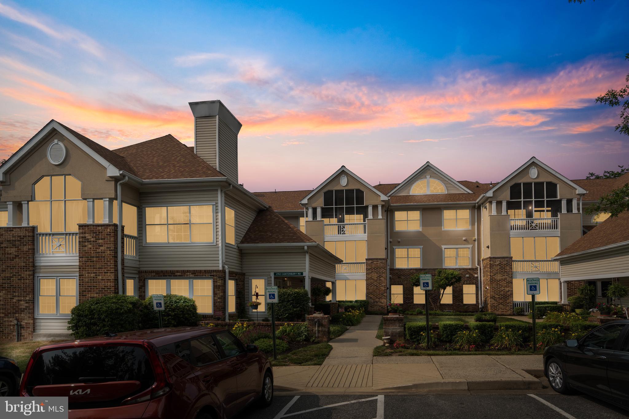 ENGLISH COUNTRY MANOR - Residential