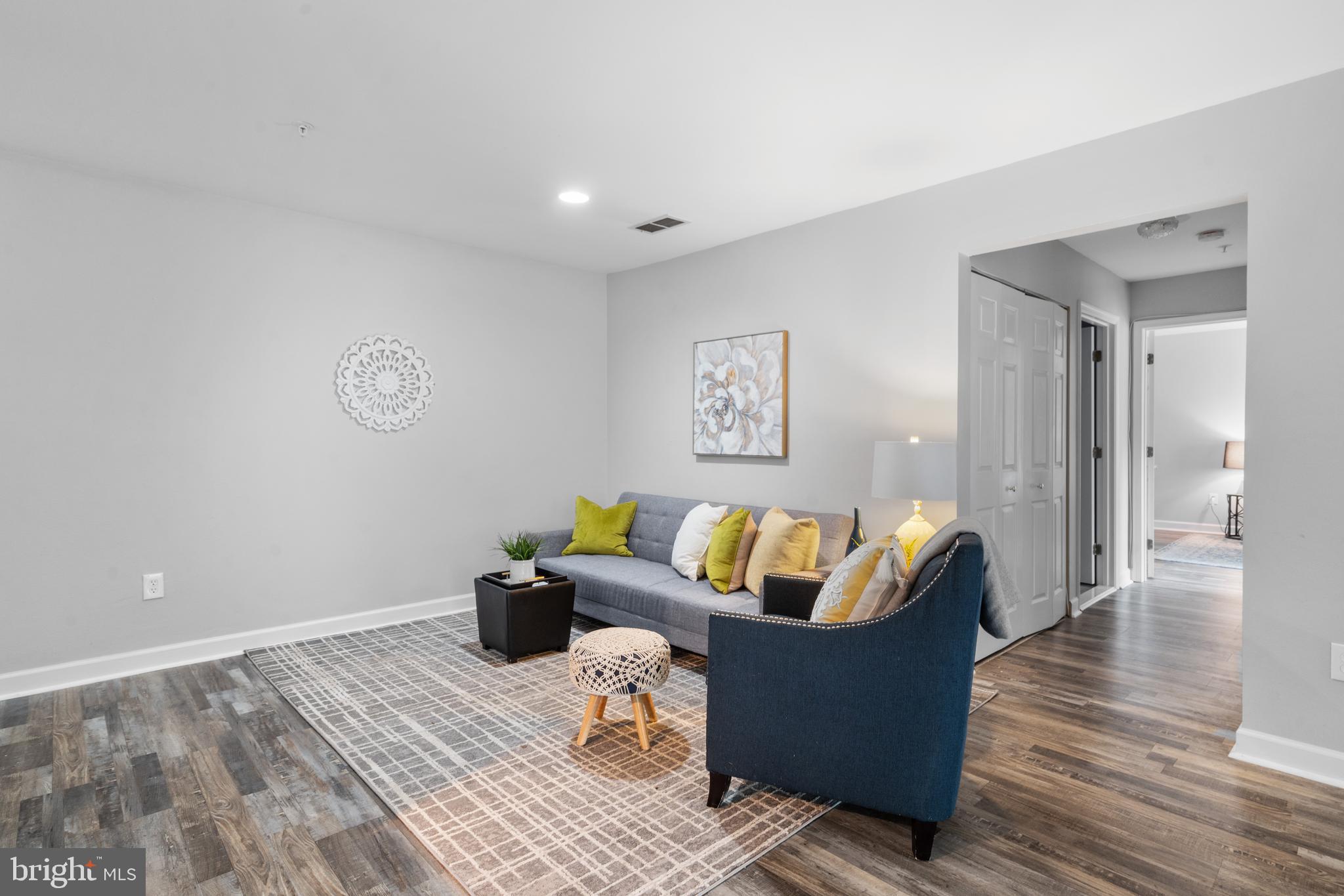 ENGLISH COUNTRY MANOR - Residential