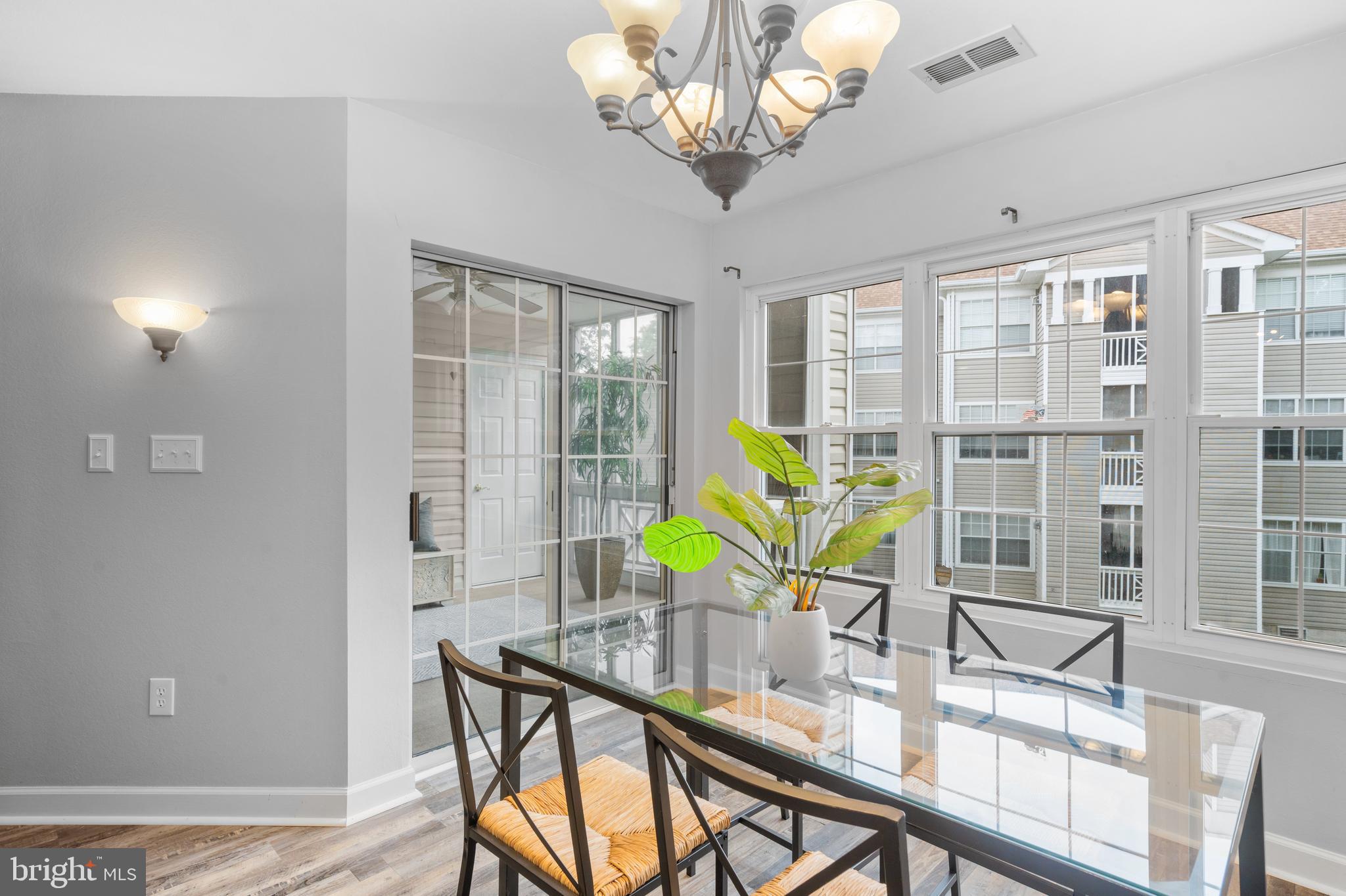 ENGLISH COUNTRY MANOR - Residential