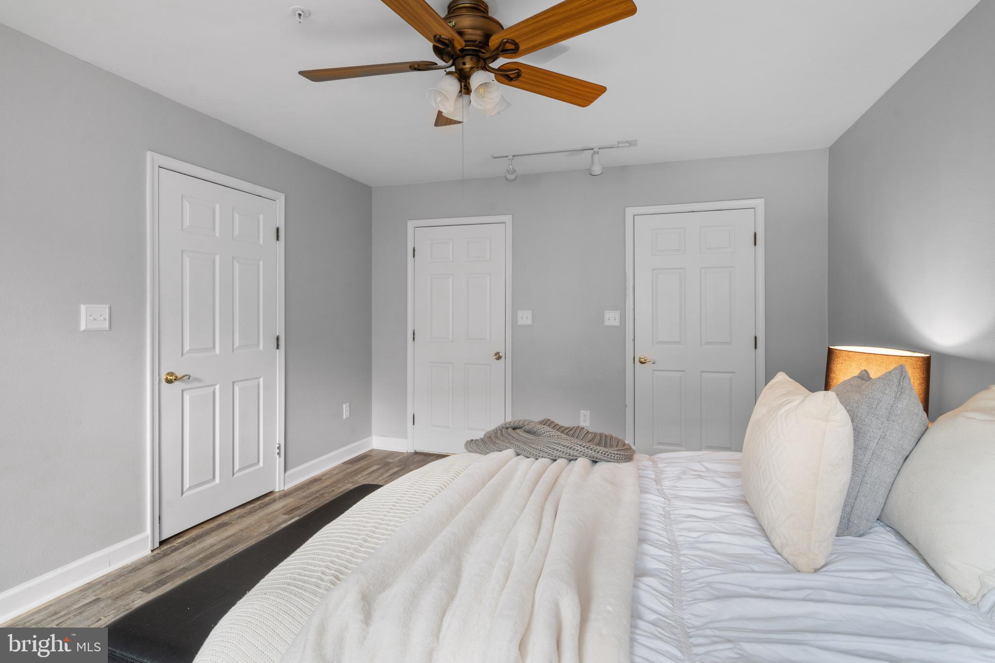 ENGLISH COUNTRY MANOR - Residential