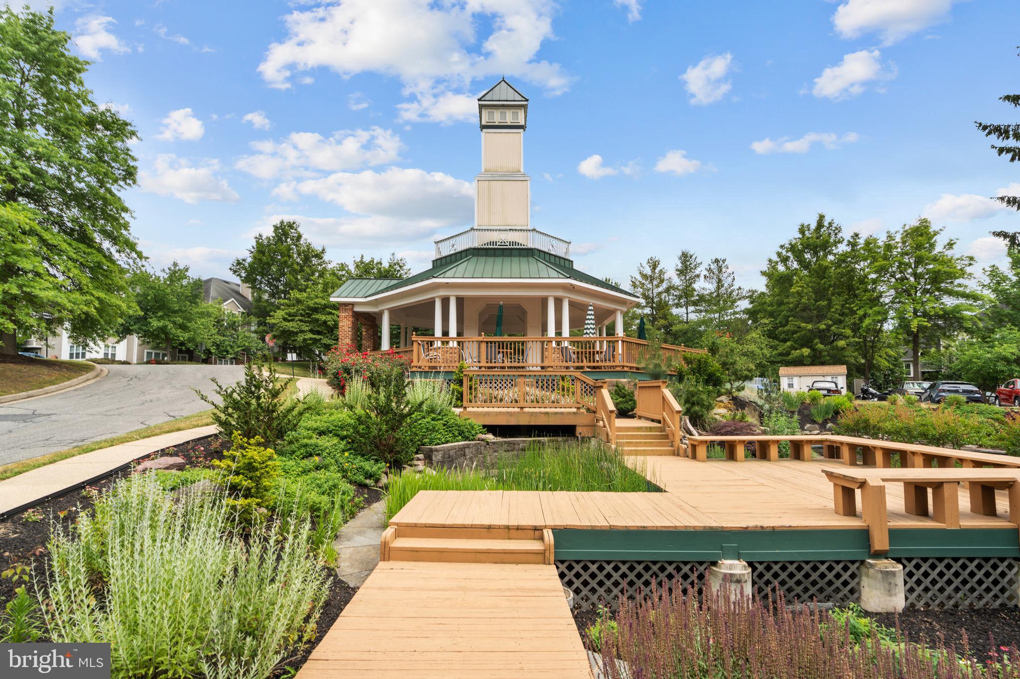 ENGLISH COUNTRY MANOR - Residential