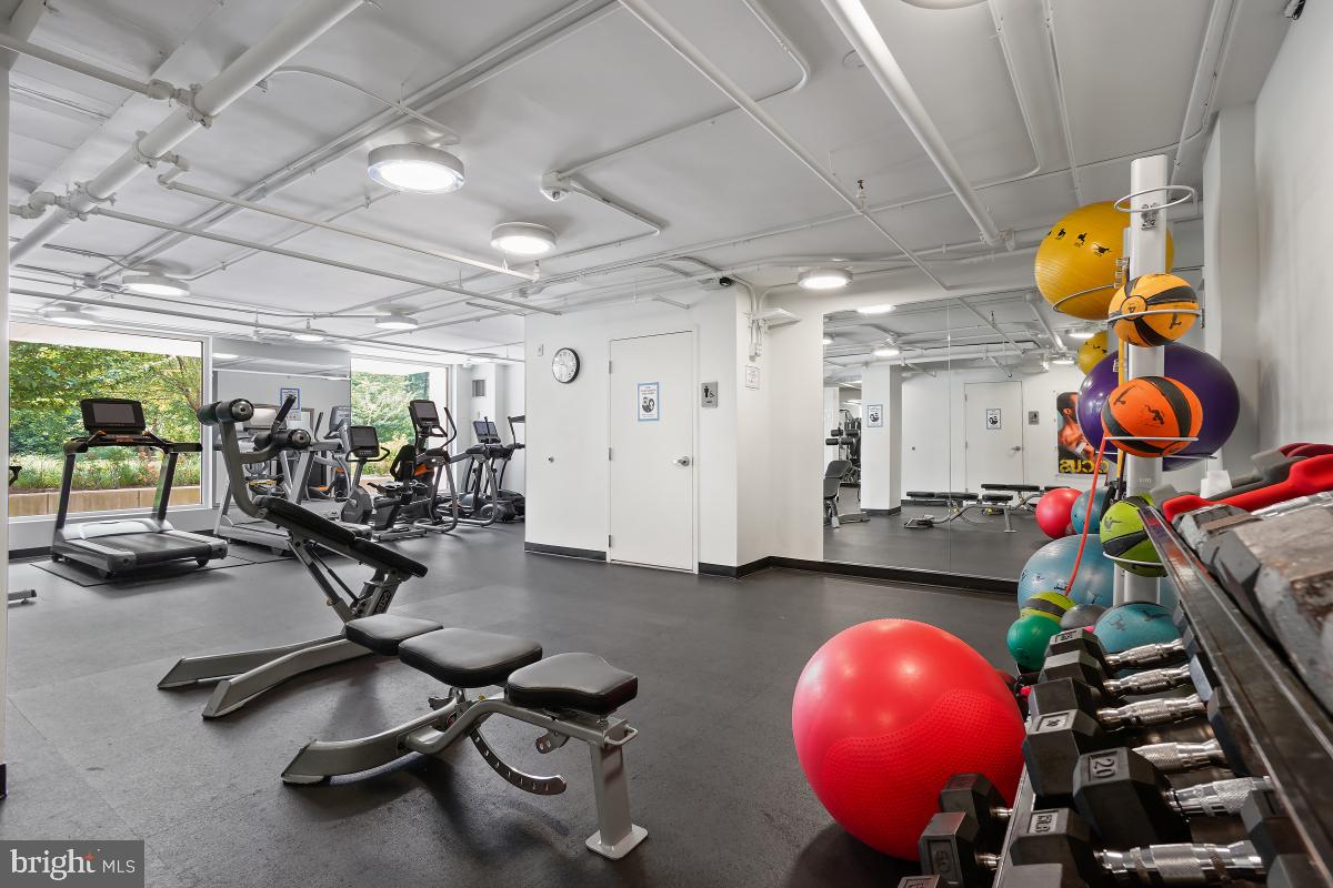 THE KENWOOD - Residential Lease