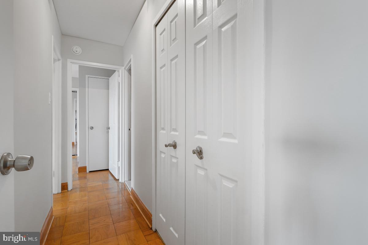 THE KENWOOD - Residential Lease