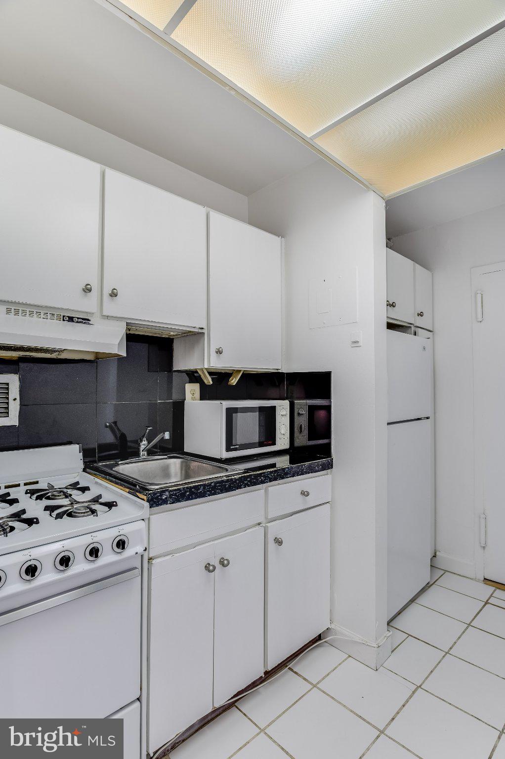 1011 ARLINGTON BOULEVARD 928