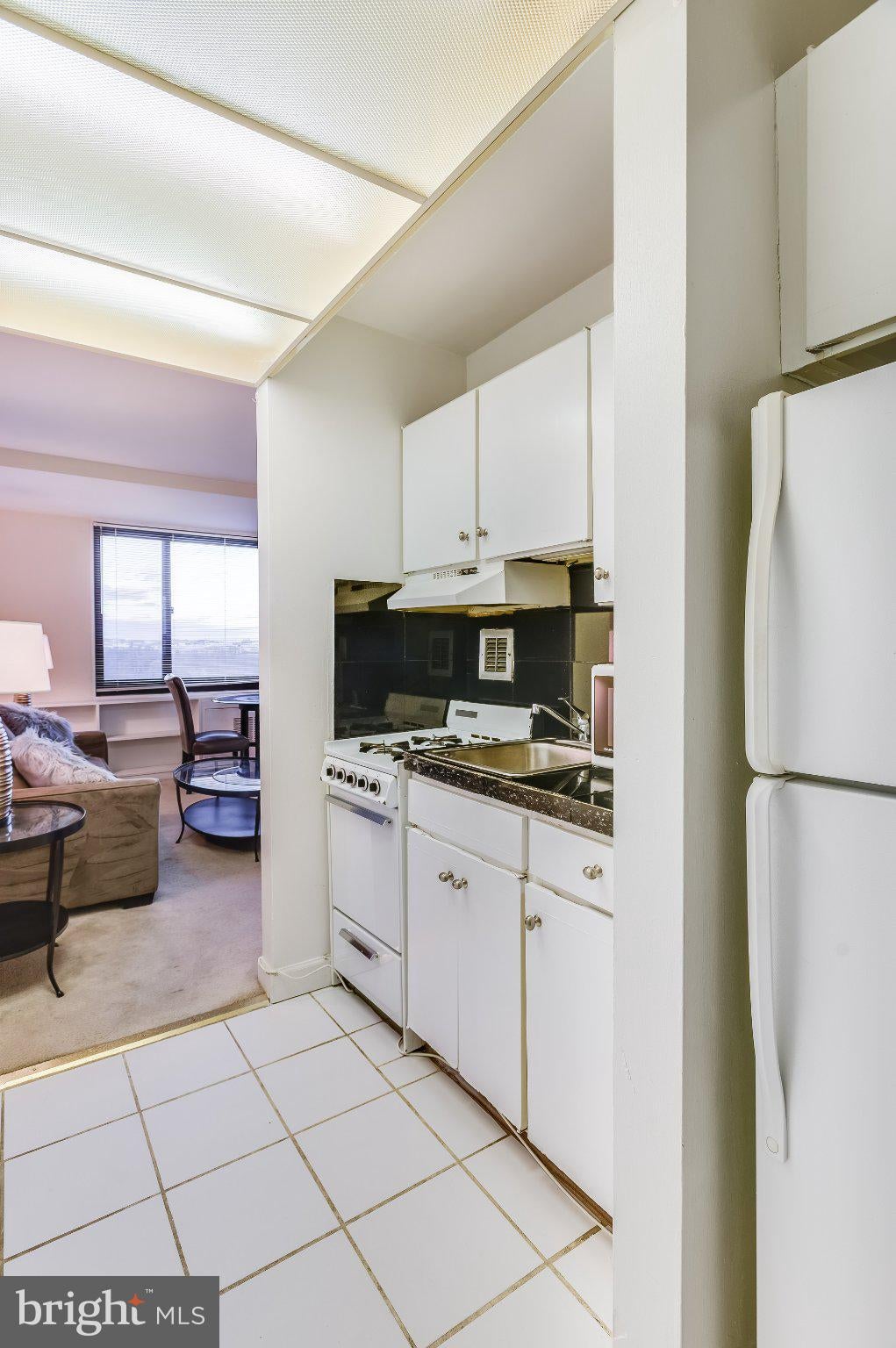 1011 ARLINGTON BOULEVARD 928