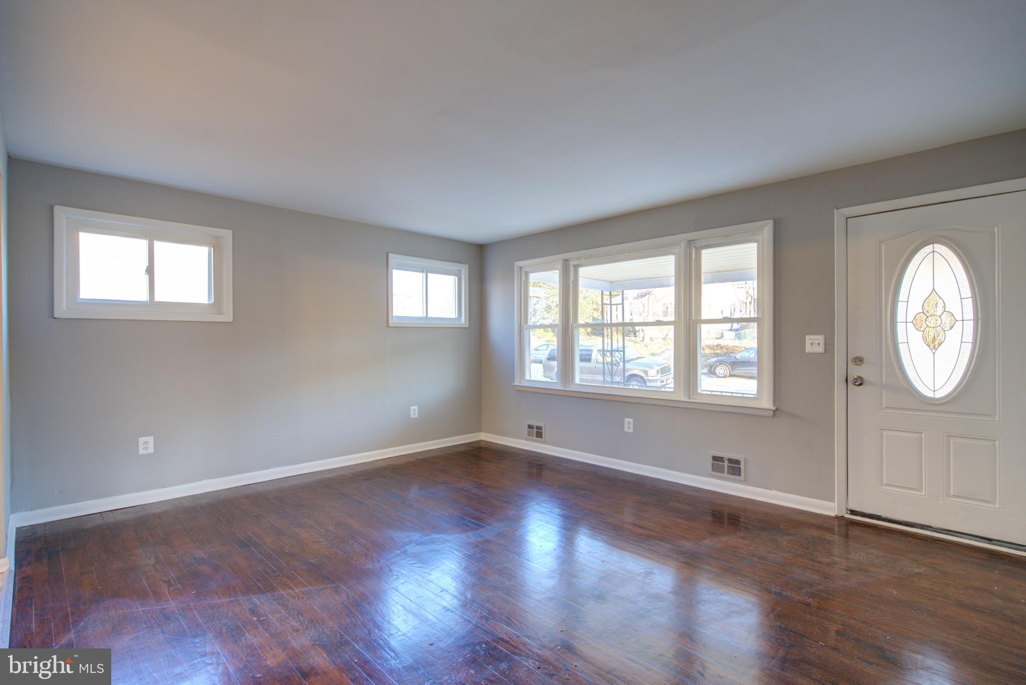 HAMILTON HILLS - Residential