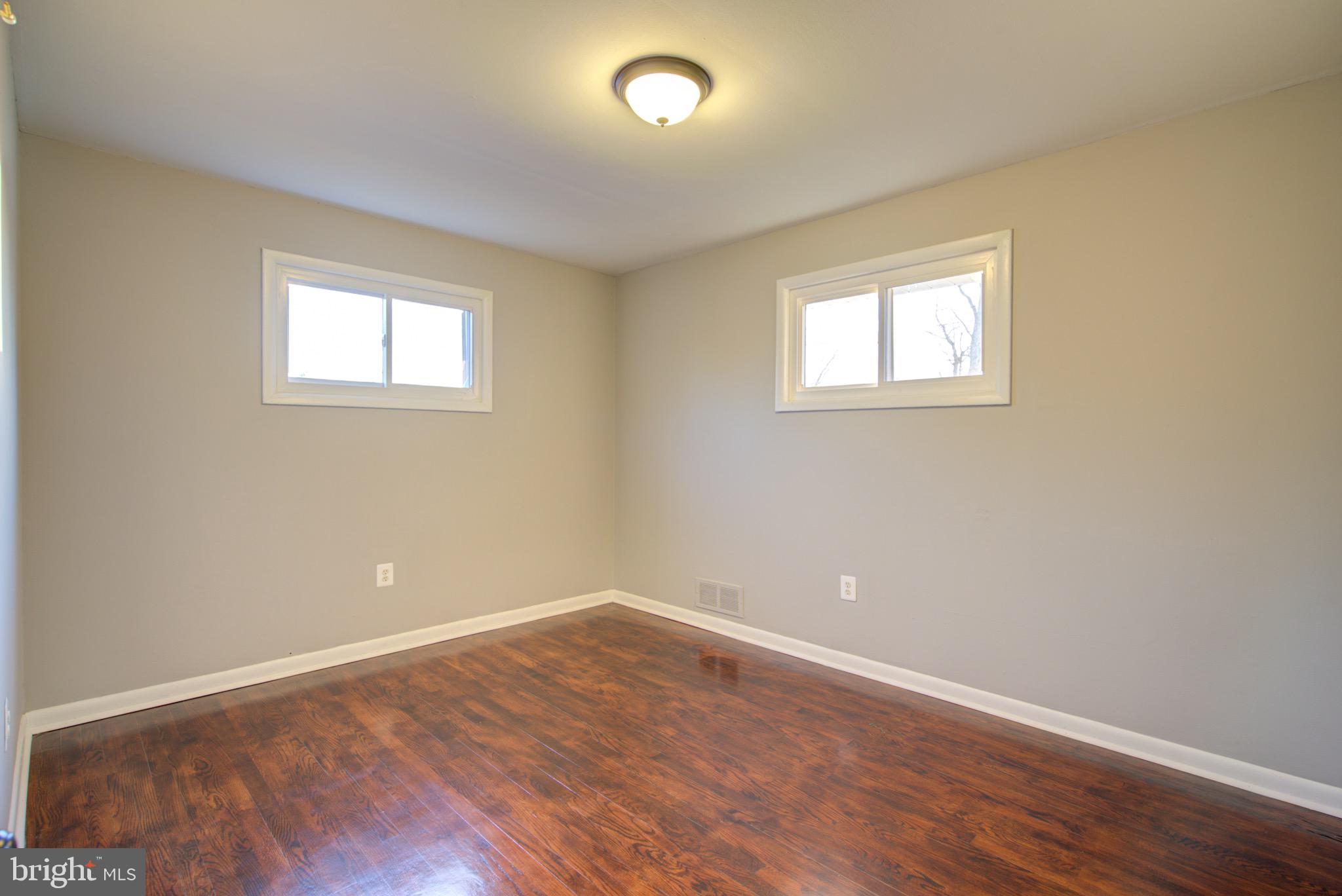 HAMILTON HILLS - Residential