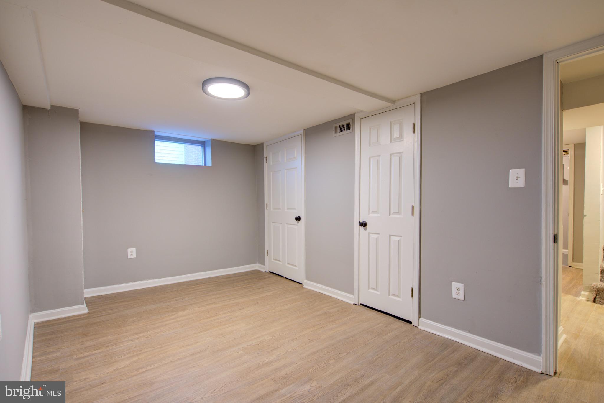 HAMILTON HILLS - Residential