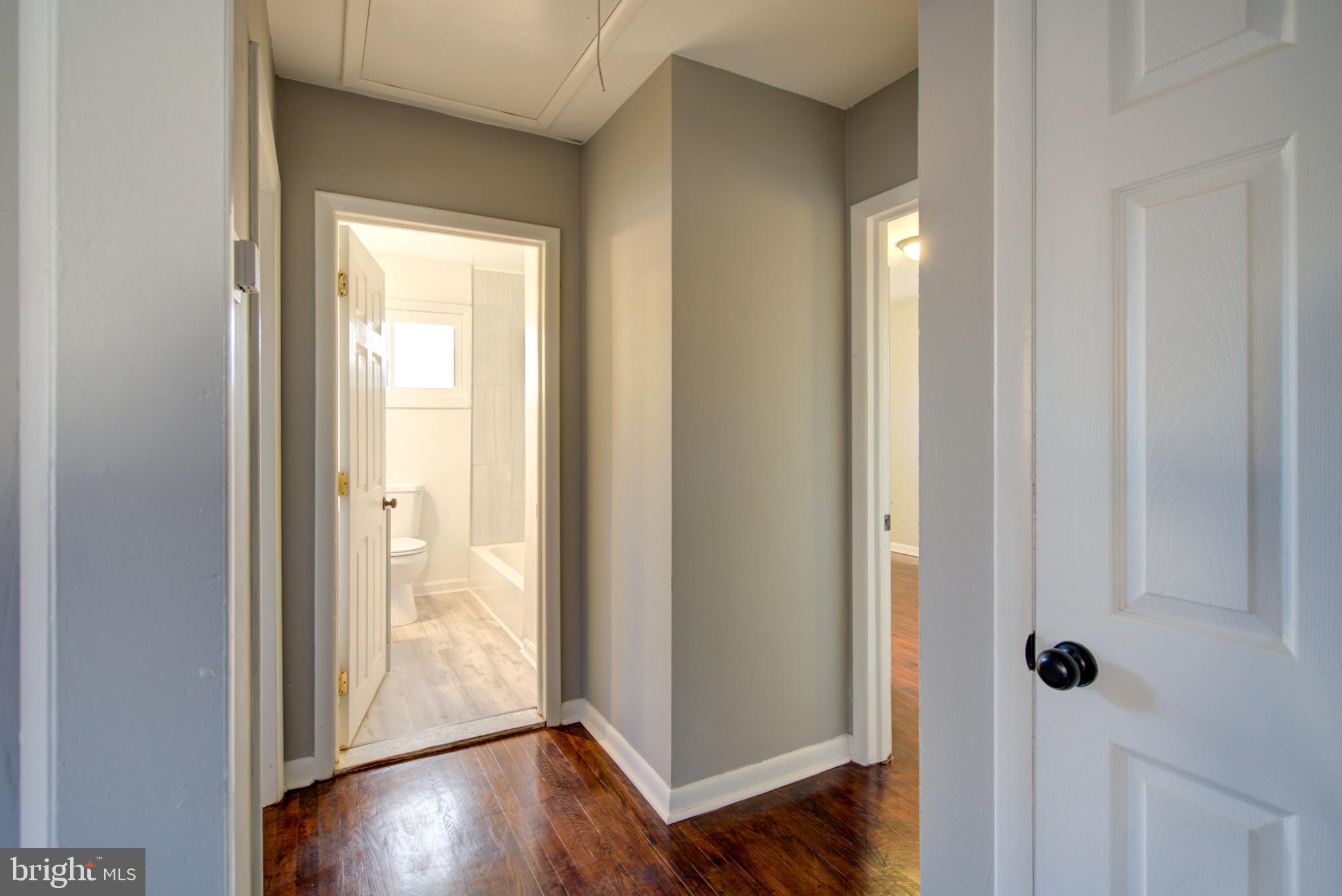 HAMILTON HILLS - Residential