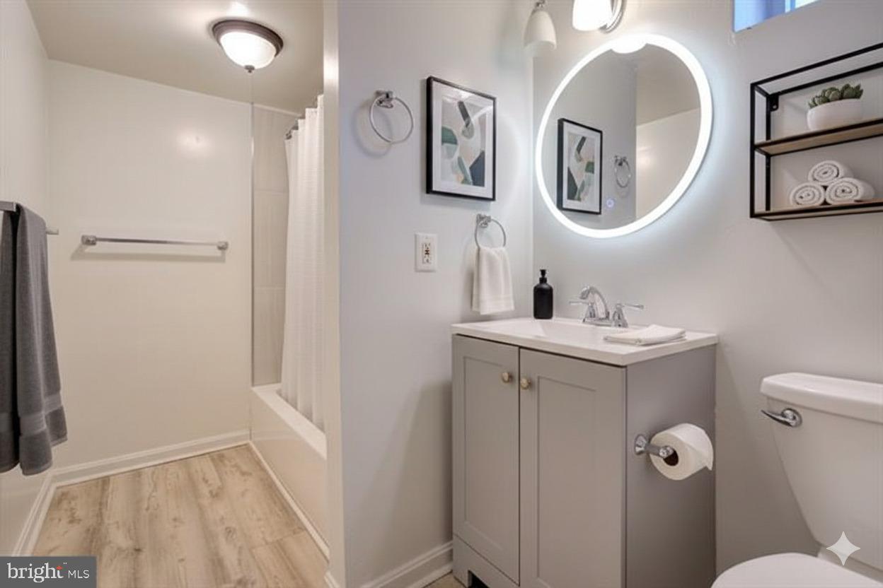 HAMILTON HILLS - Residential