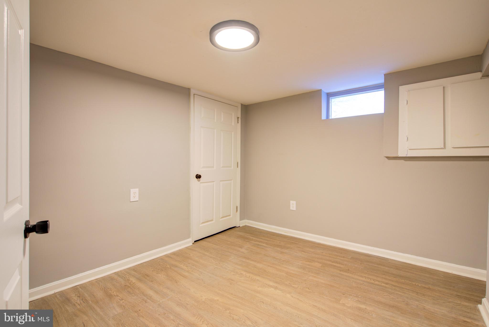 HAMILTON HILLS - Residential