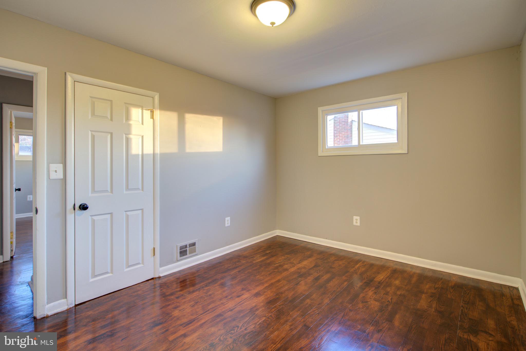 HAMILTON HILLS - Residential