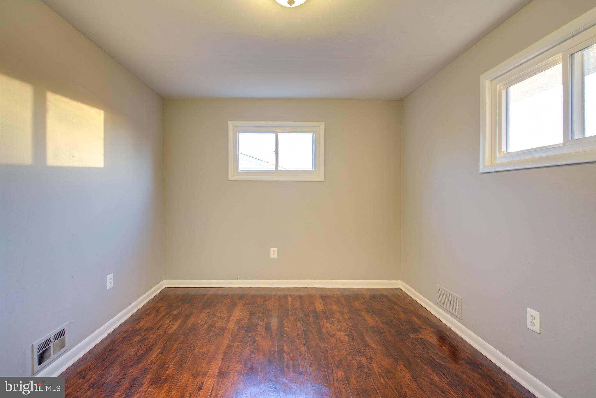 HAMILTON HILLS - Residential