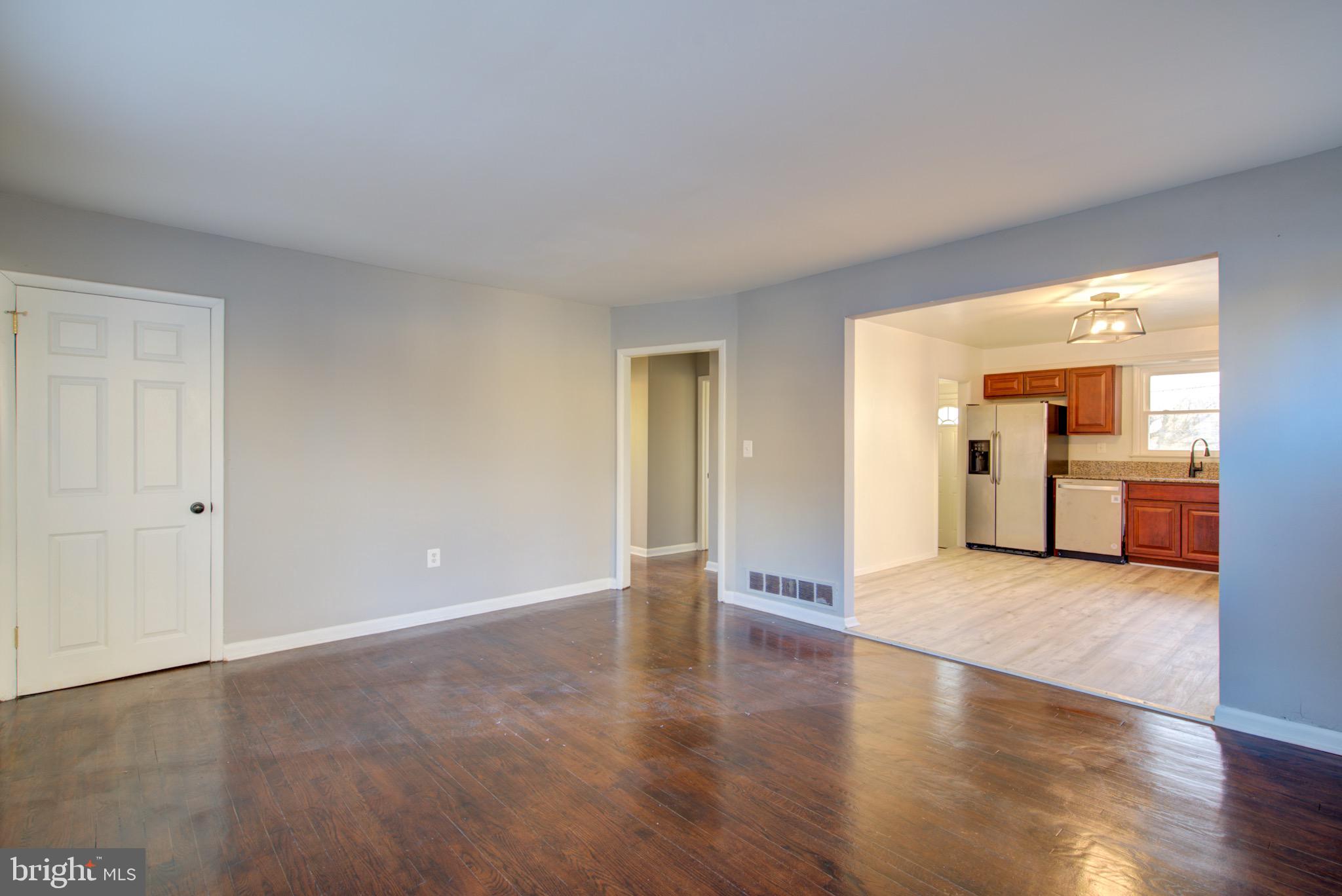 HAMILTON HILLS - Residential