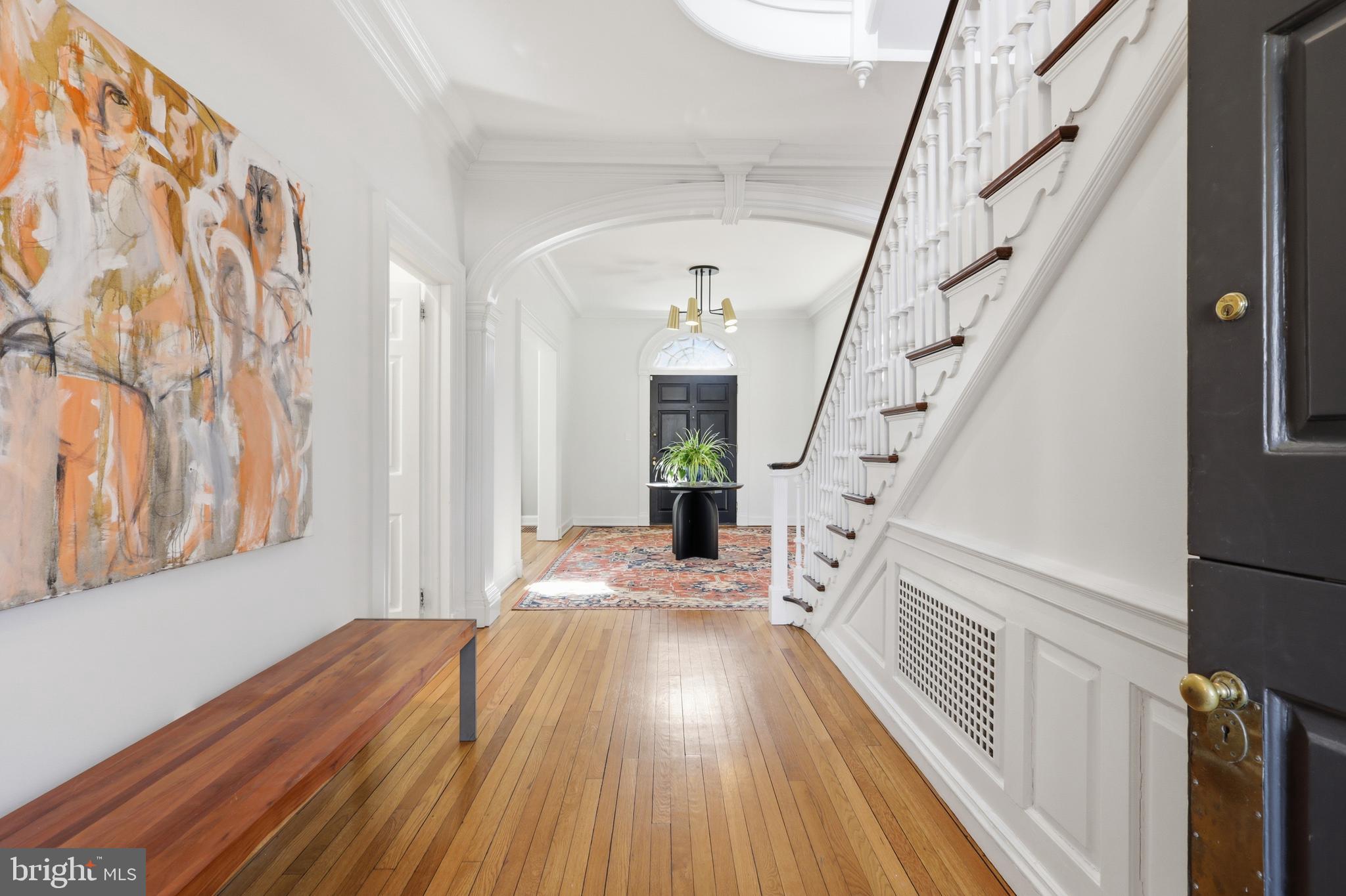 CHESTNUT HILL - Residential