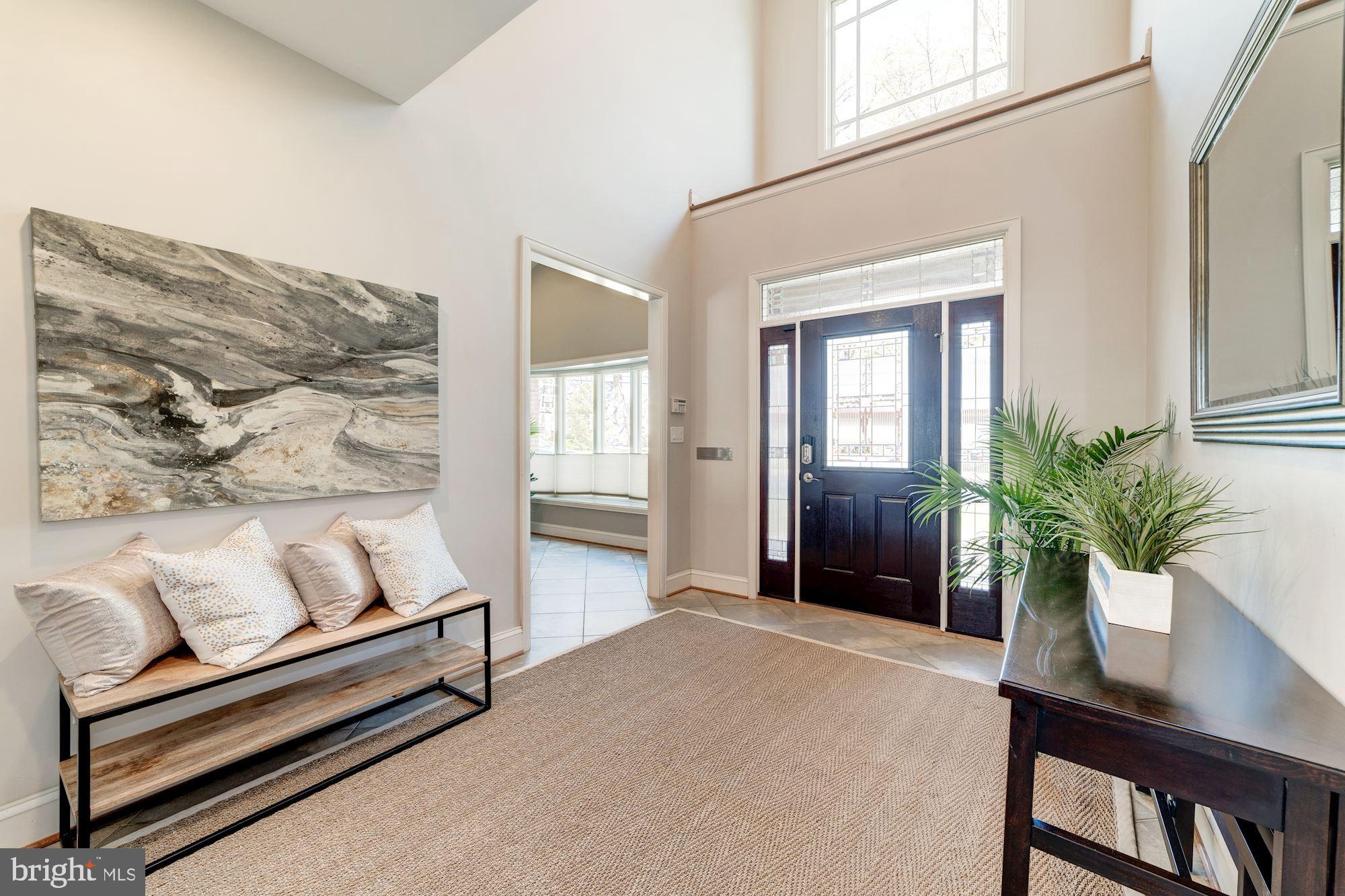 ARLINGTON RIDGE - Residential