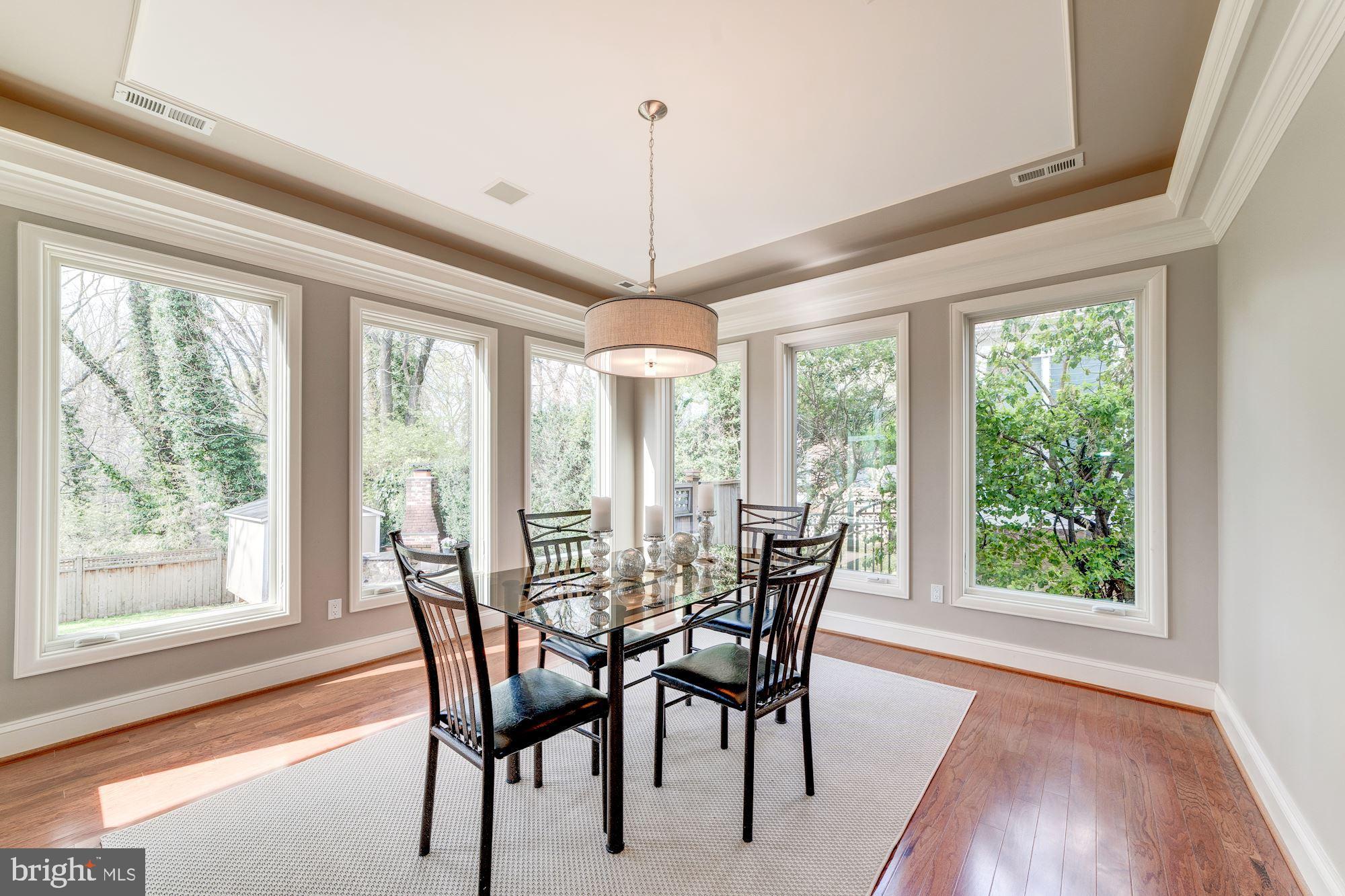 ARLINGTON RIDGE - Residential