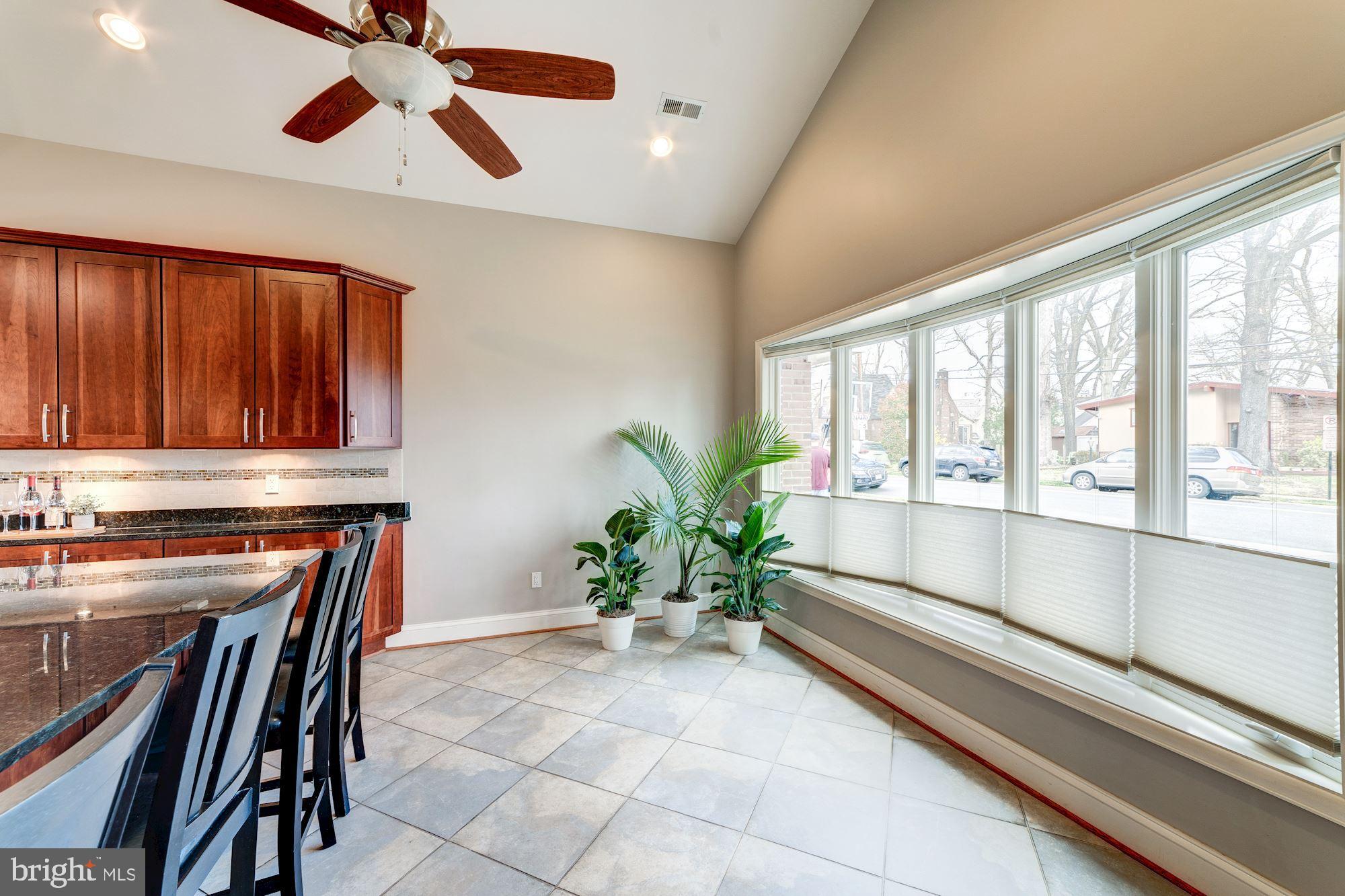 ARLINGTON RIDGE - Residential