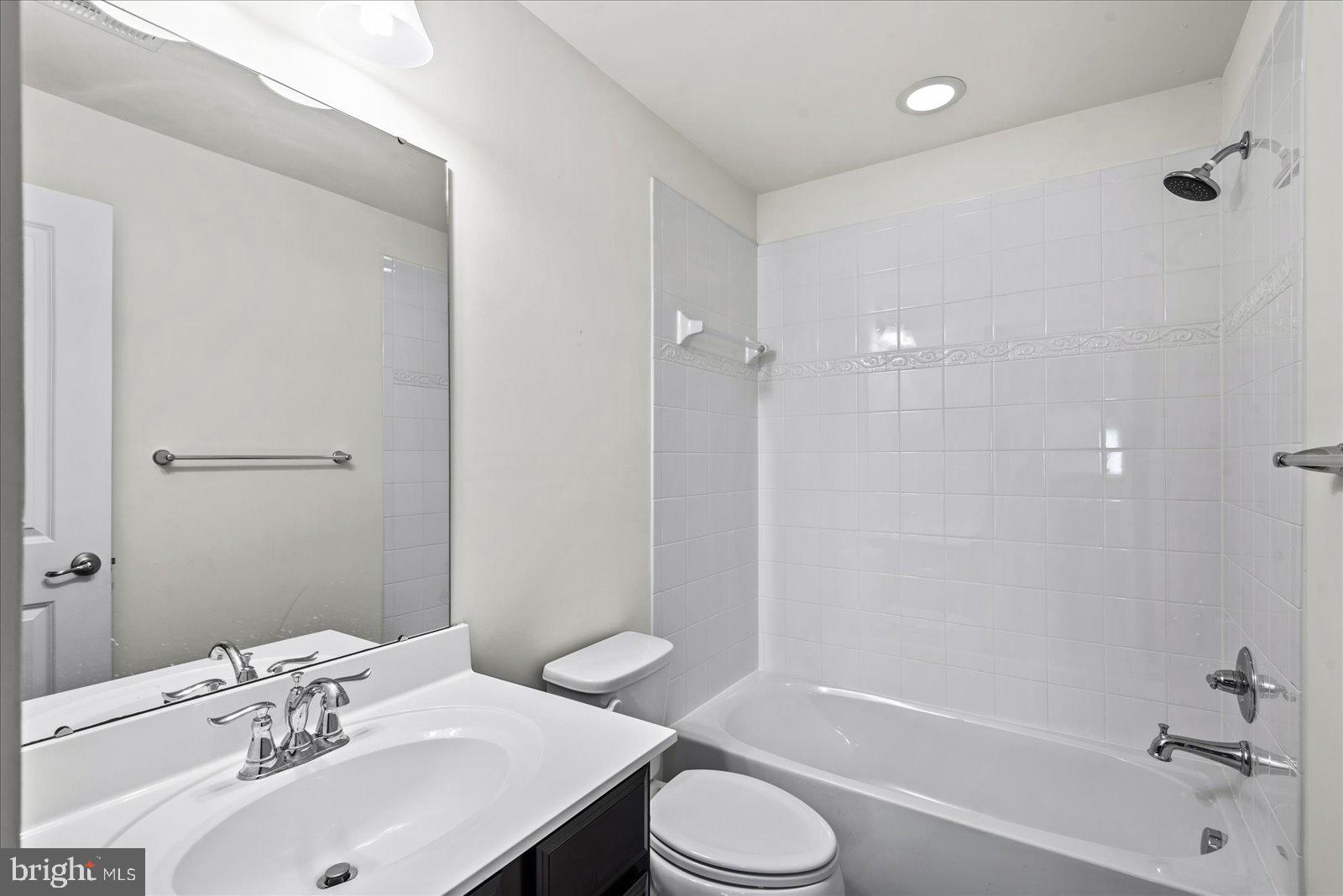 MAGNOLIA GREEN - Residential