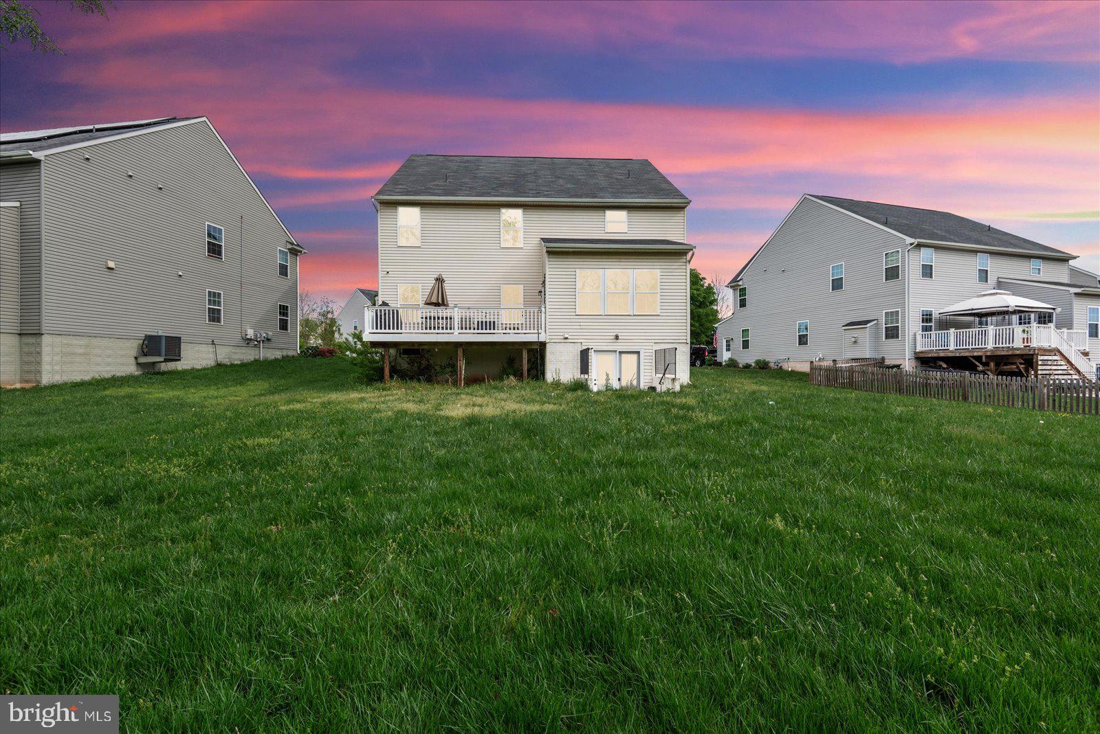 MAGNOLIA GREEN - Residential