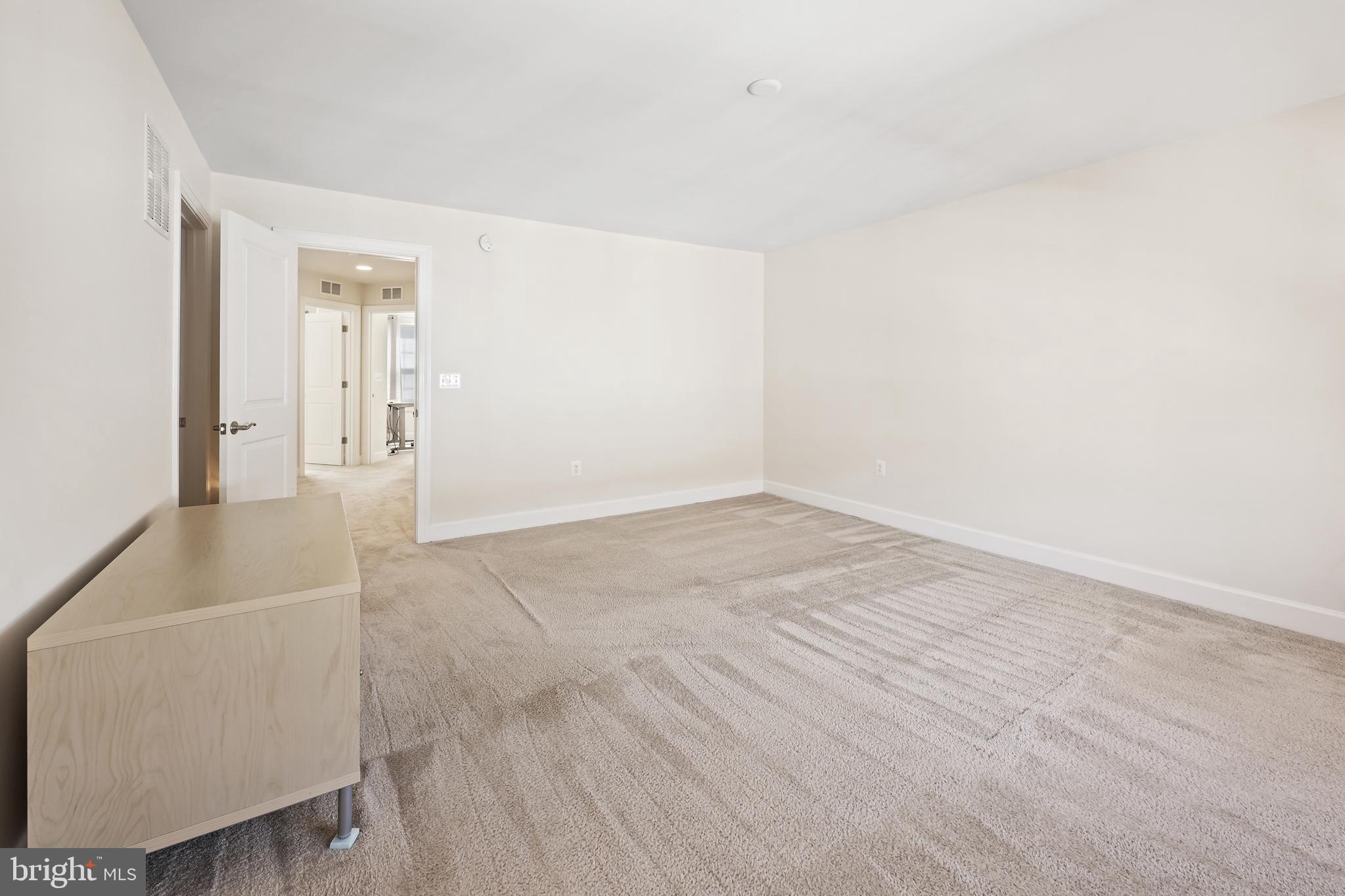 BRADLEY SQUARE - Residential