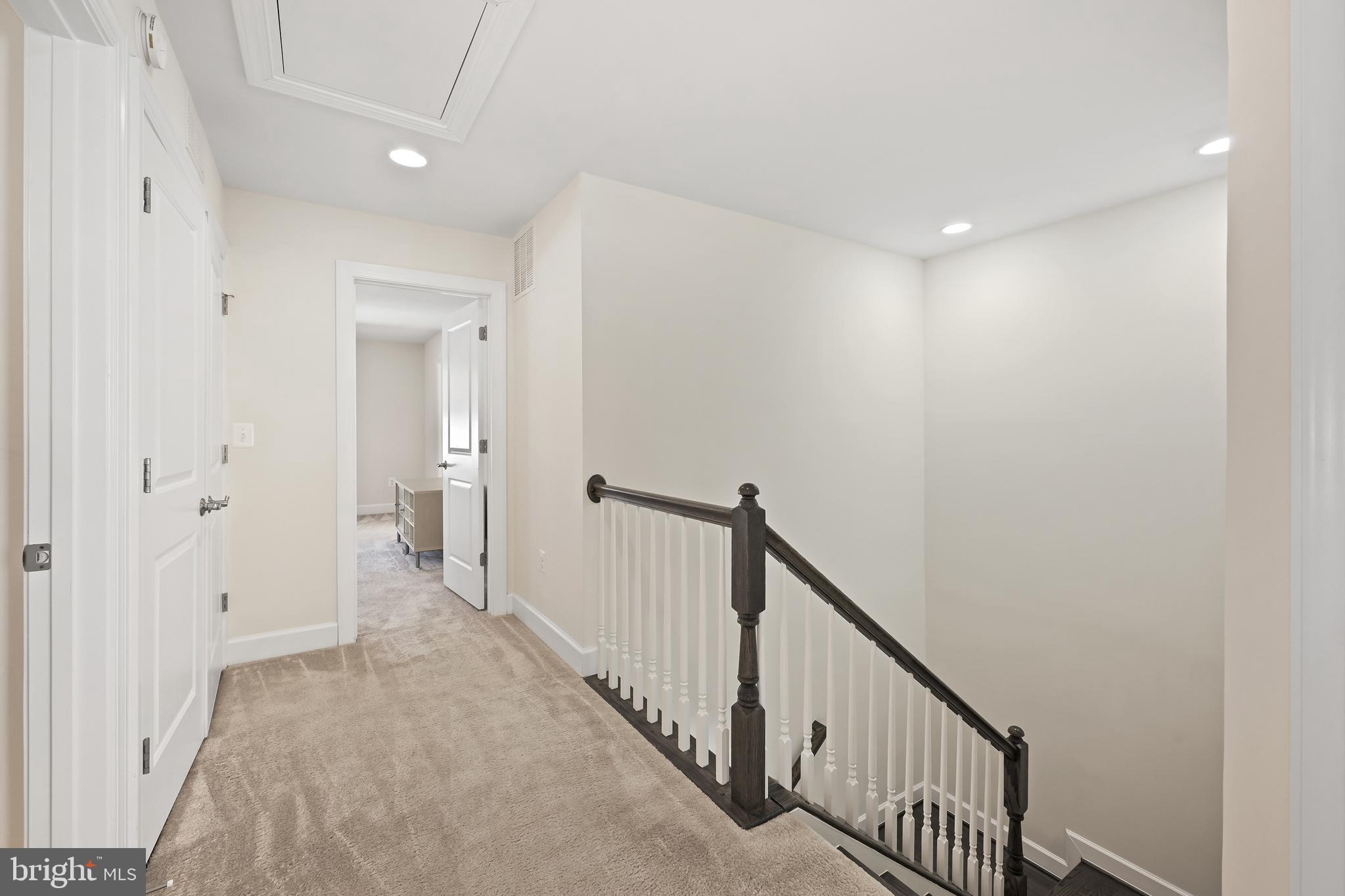 BRADLEY SQUARE - Residential