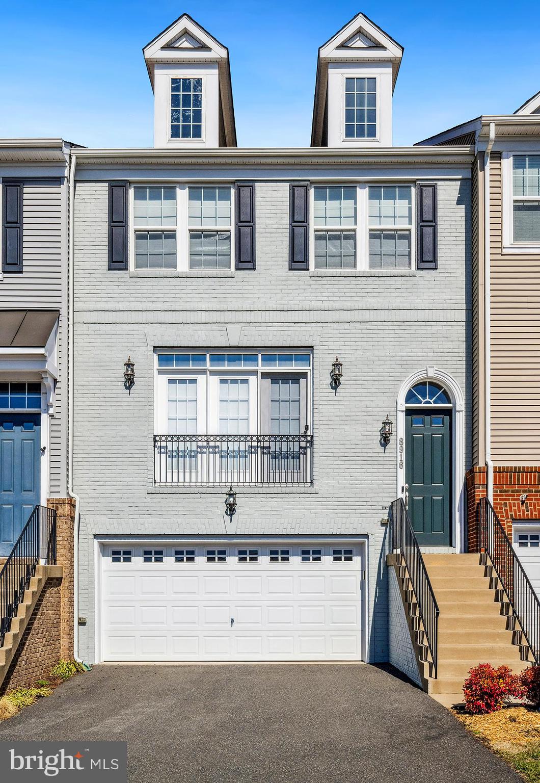 BRADLEY SQUARE - Residential