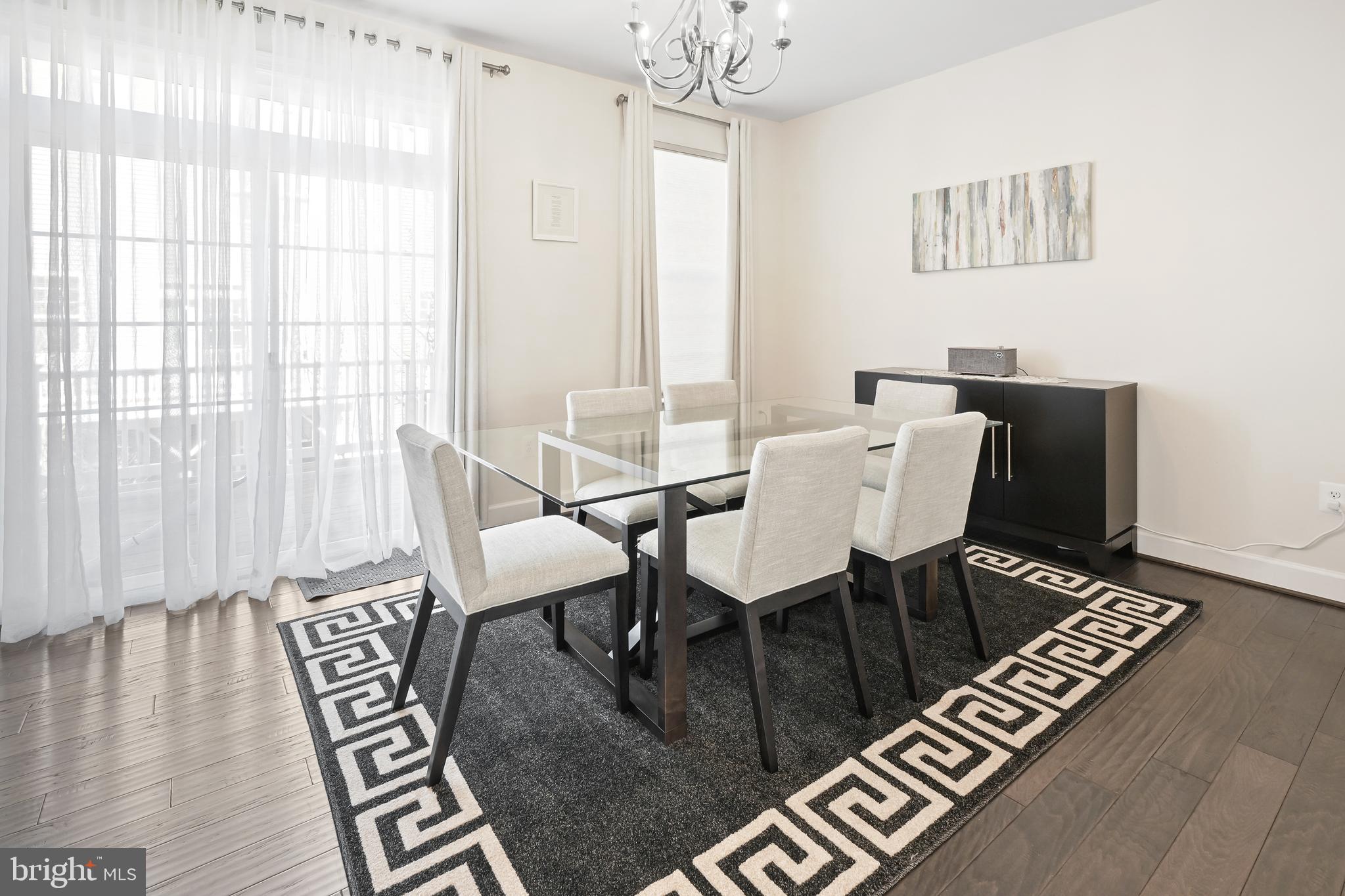 BRADLEY SQUARE - Residential