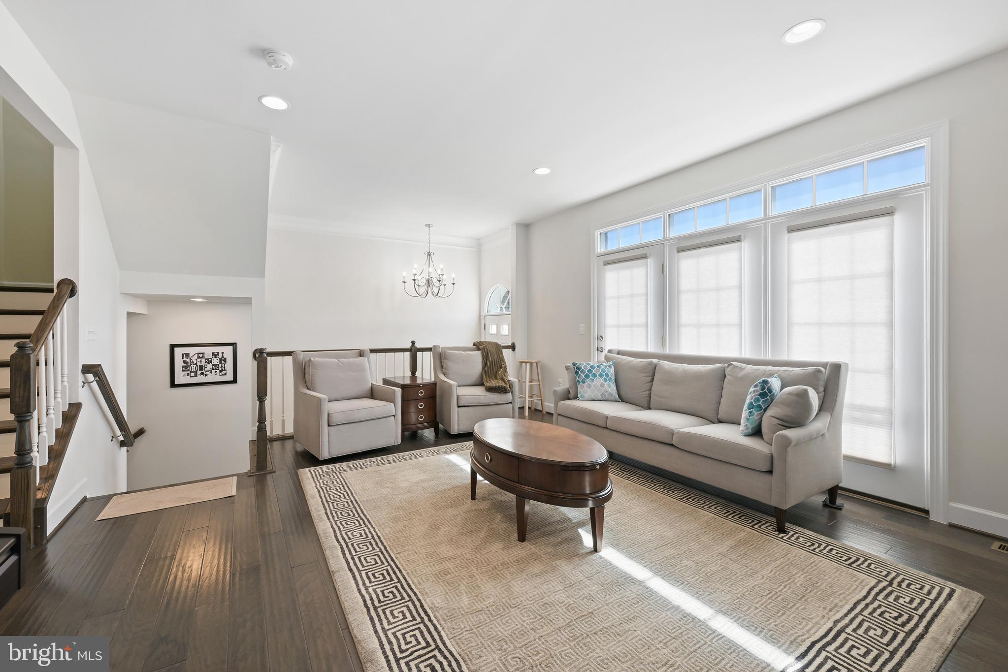 BRADLEY SQUARE - Residential