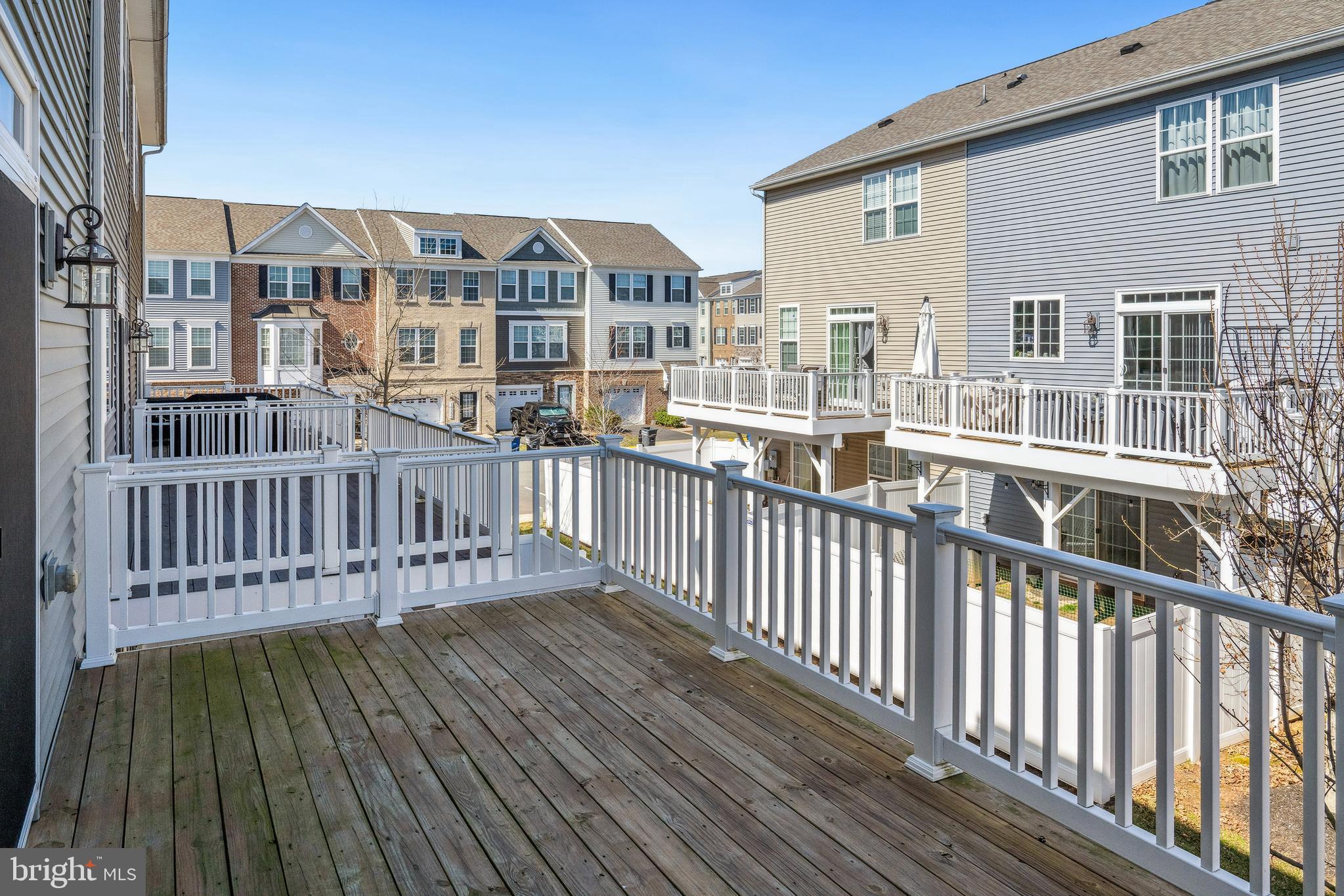 BRADLEY SQUARE - Residential