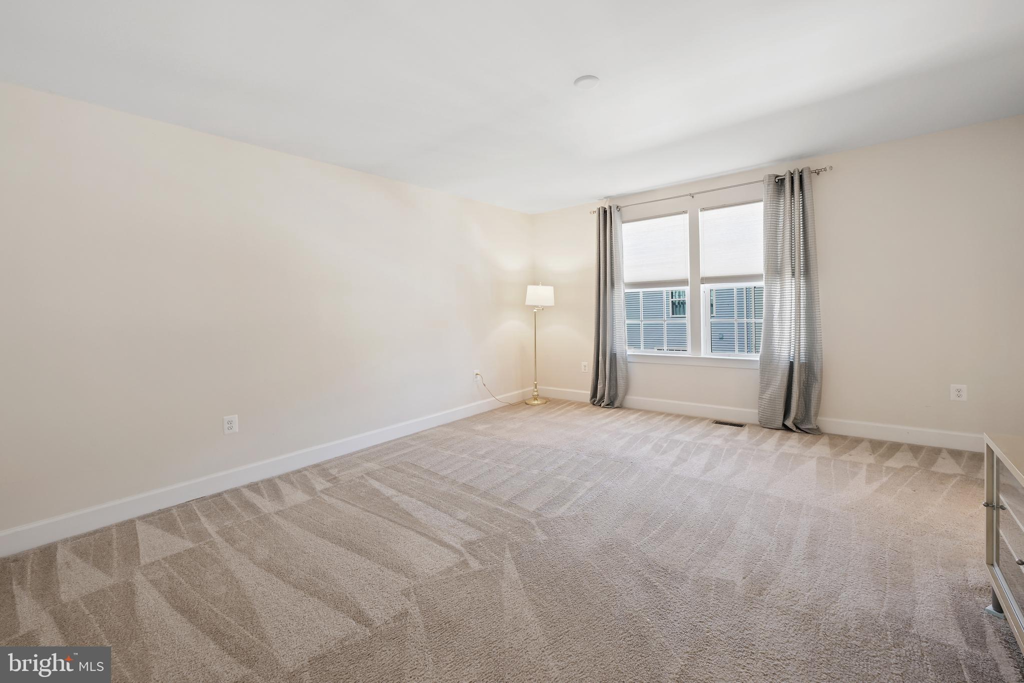 BRADLEY SQUARE - Residential