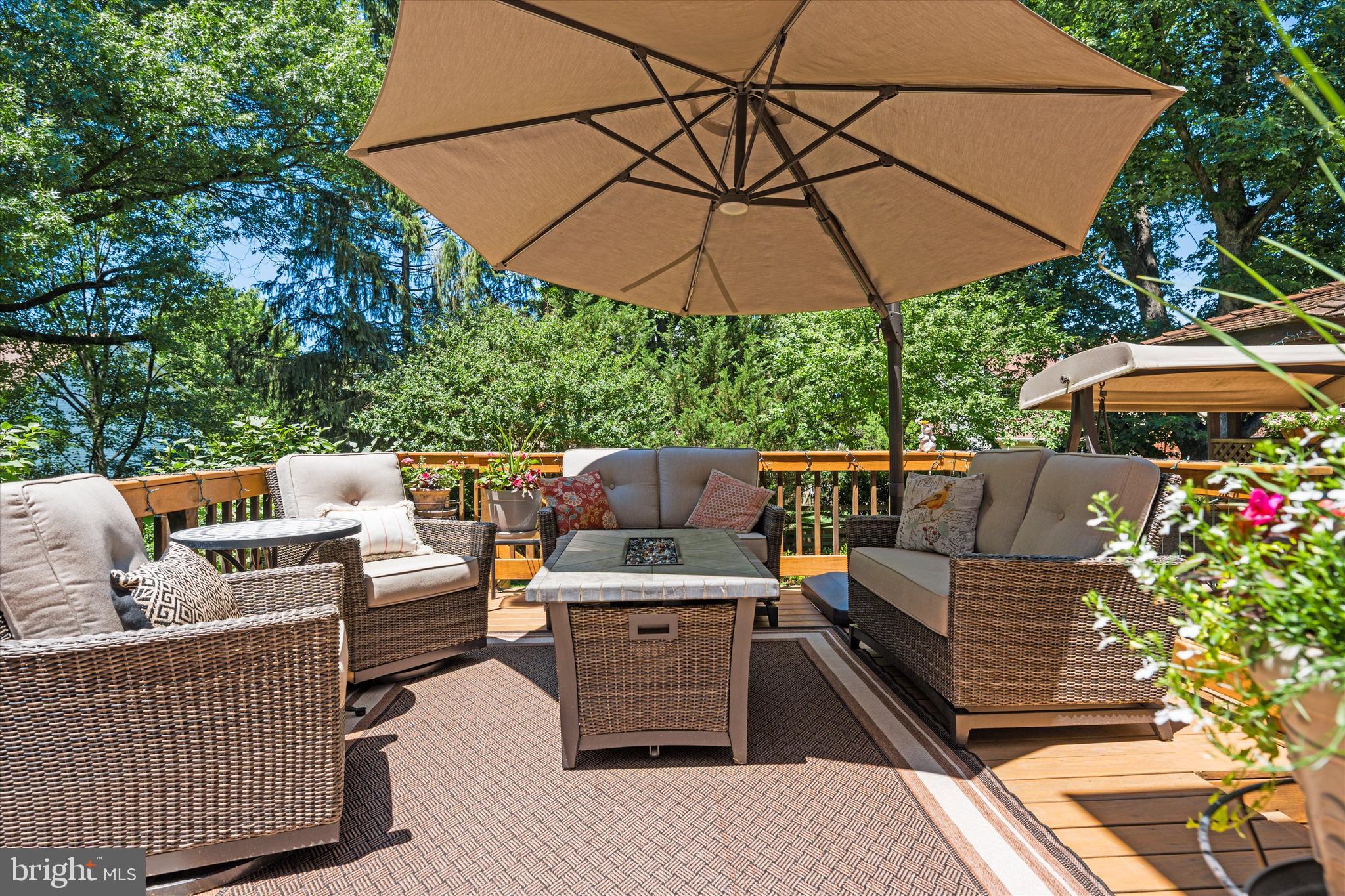 CHANTILLY HIGHLANDS - Residential